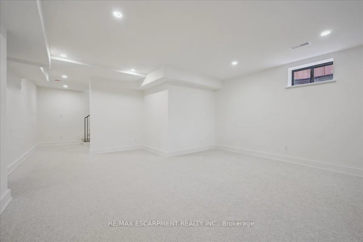 2187 Lakeshore Road