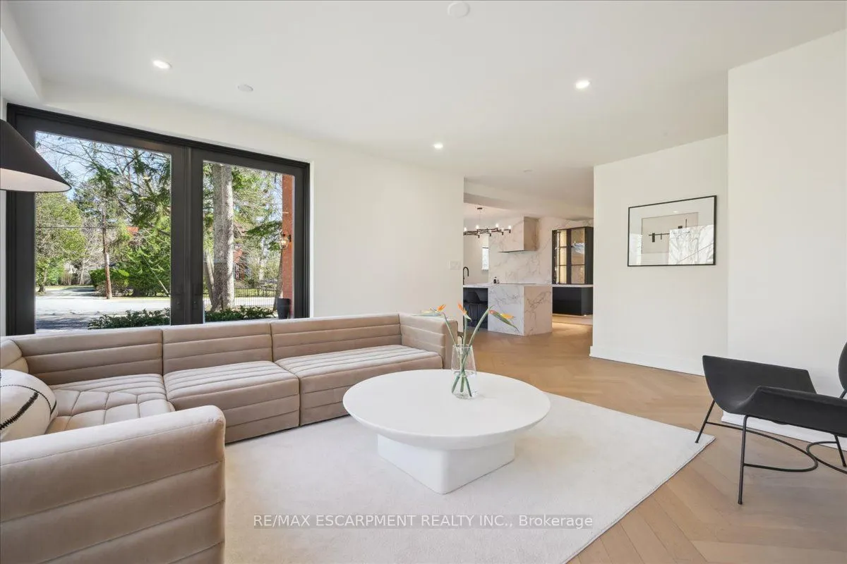 2187 Lakeshore Road