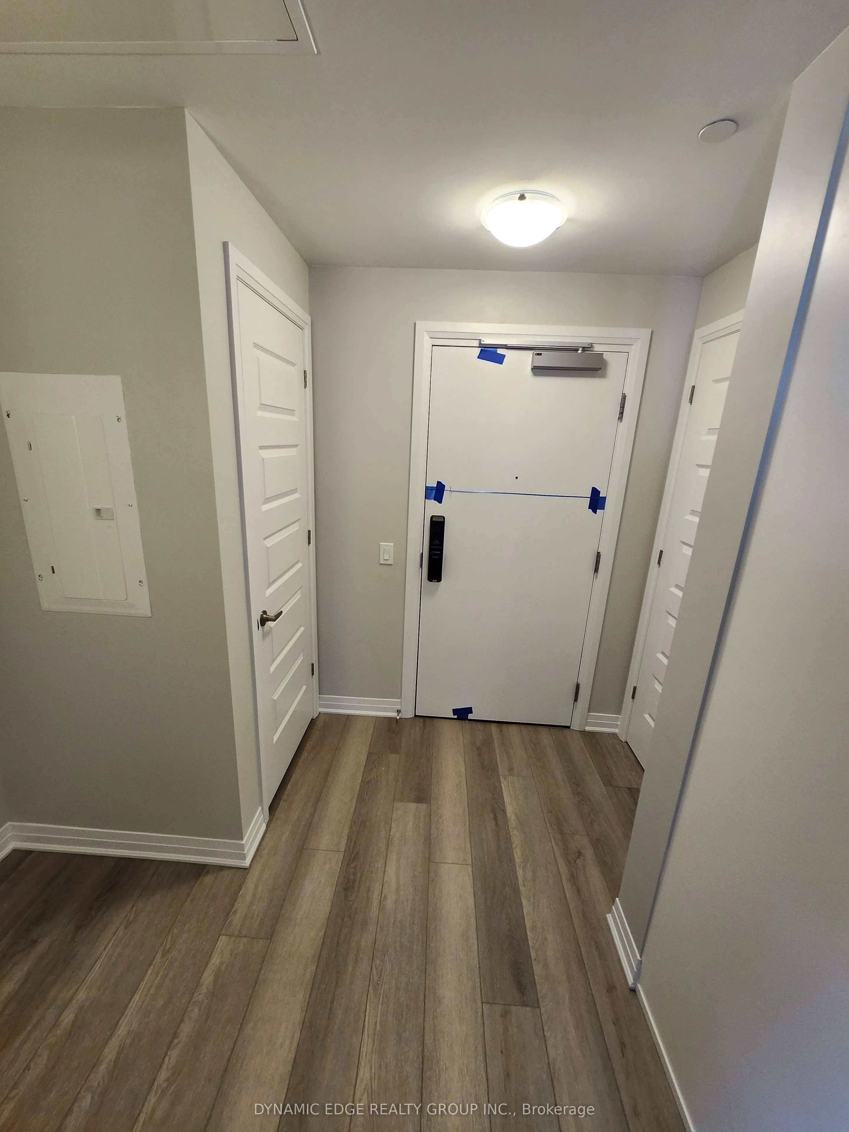 470 Gordon Krantz Avenue, #512
