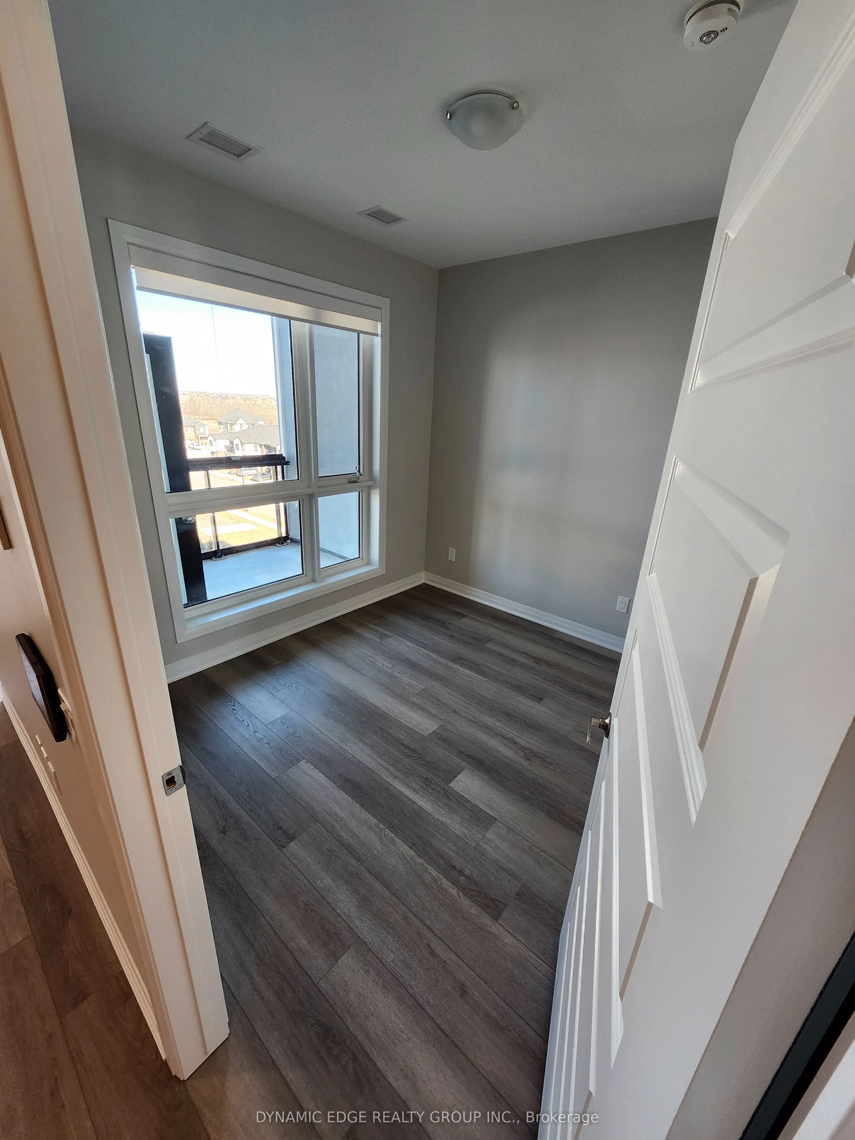 470 Gordon Krantz Avenue, #512