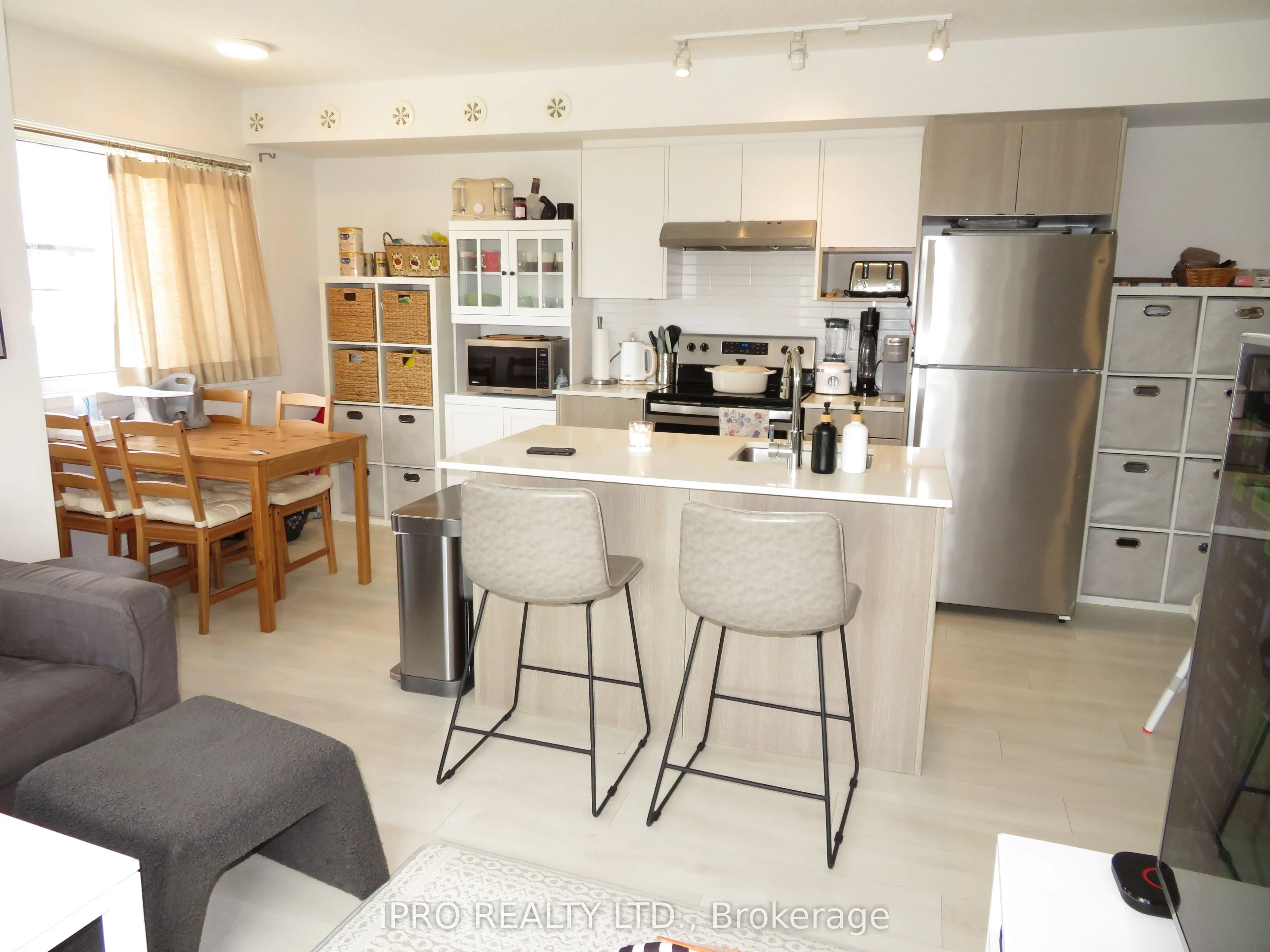 1127 Cooke Boulevard, #504