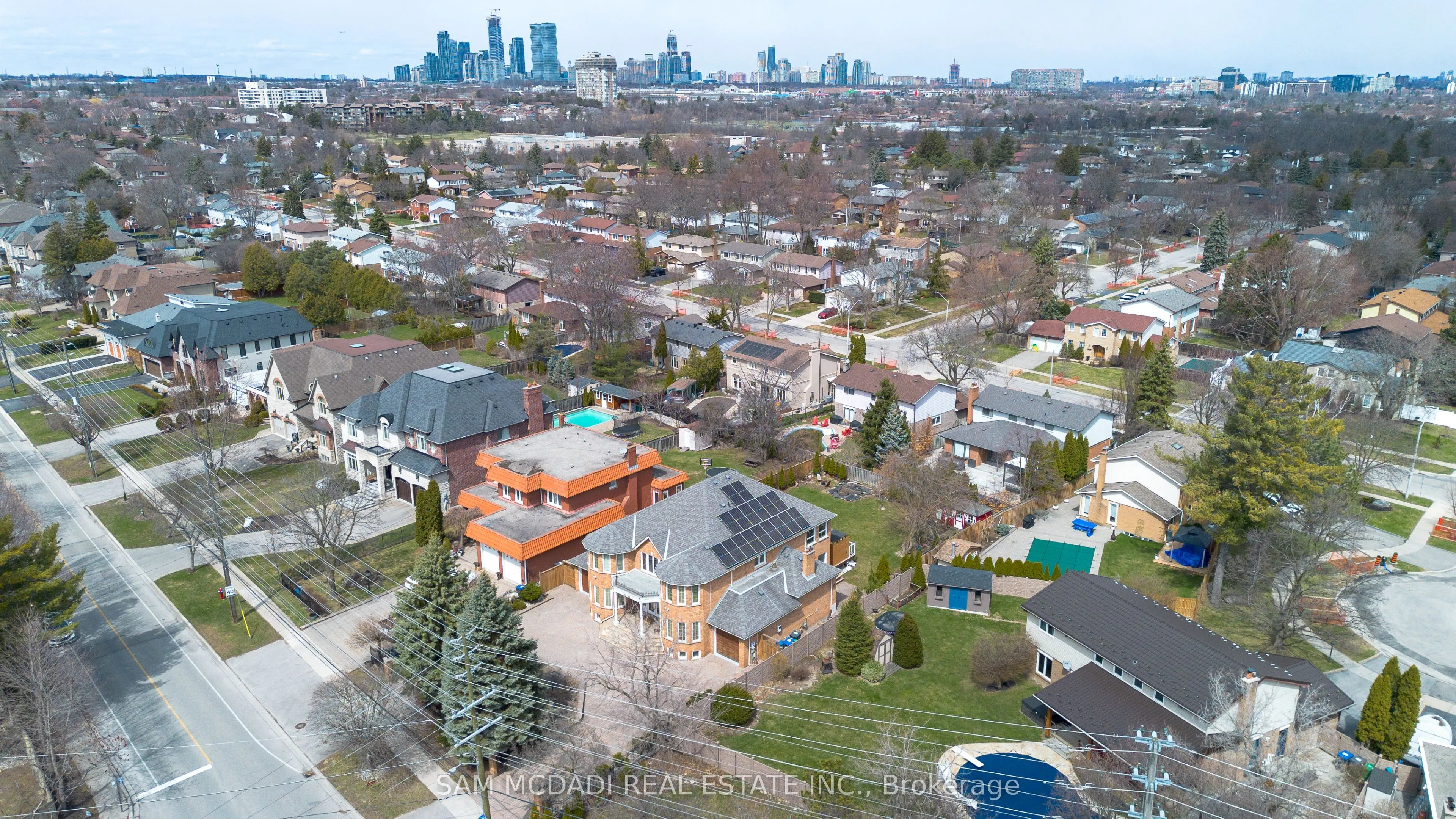 2339 Glengarry Road