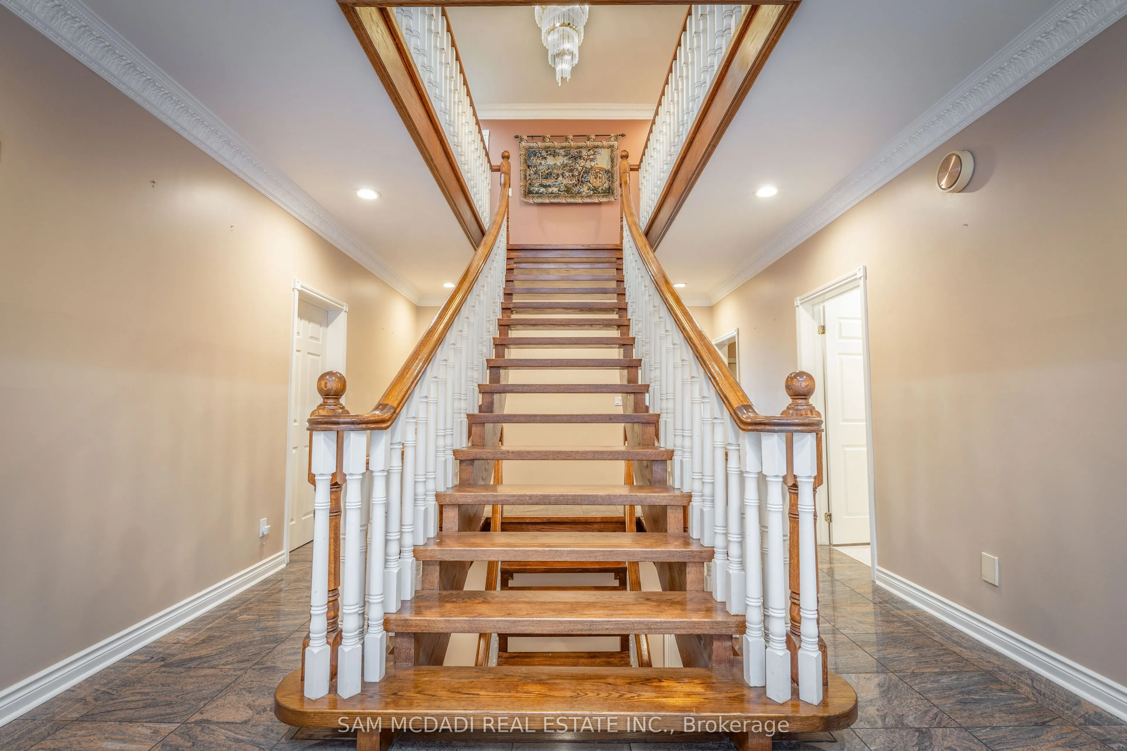 2339 Glengarry Road