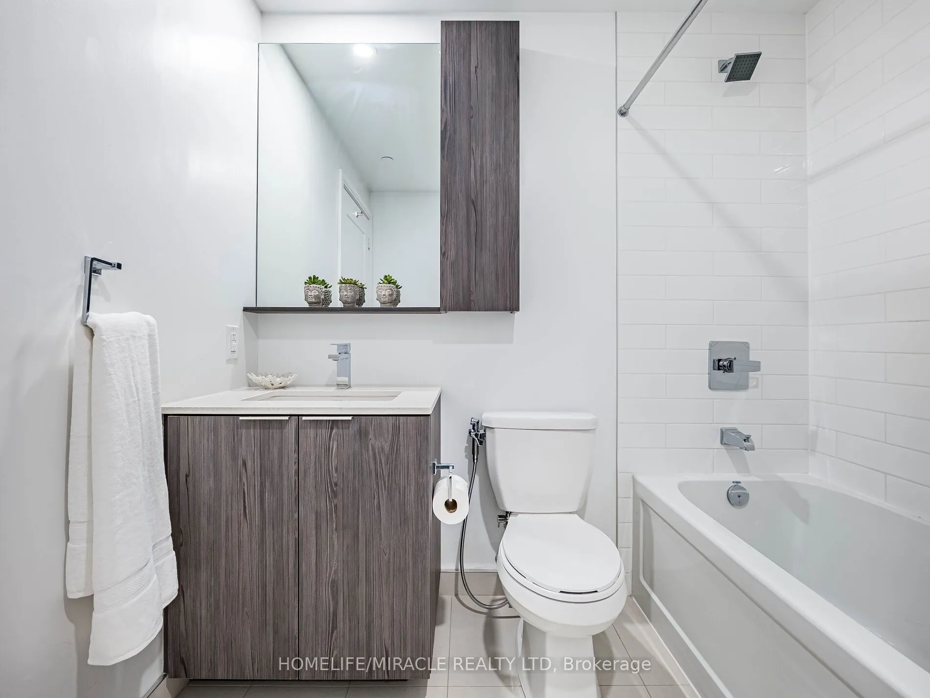 70 Annie Craig Drive #1001