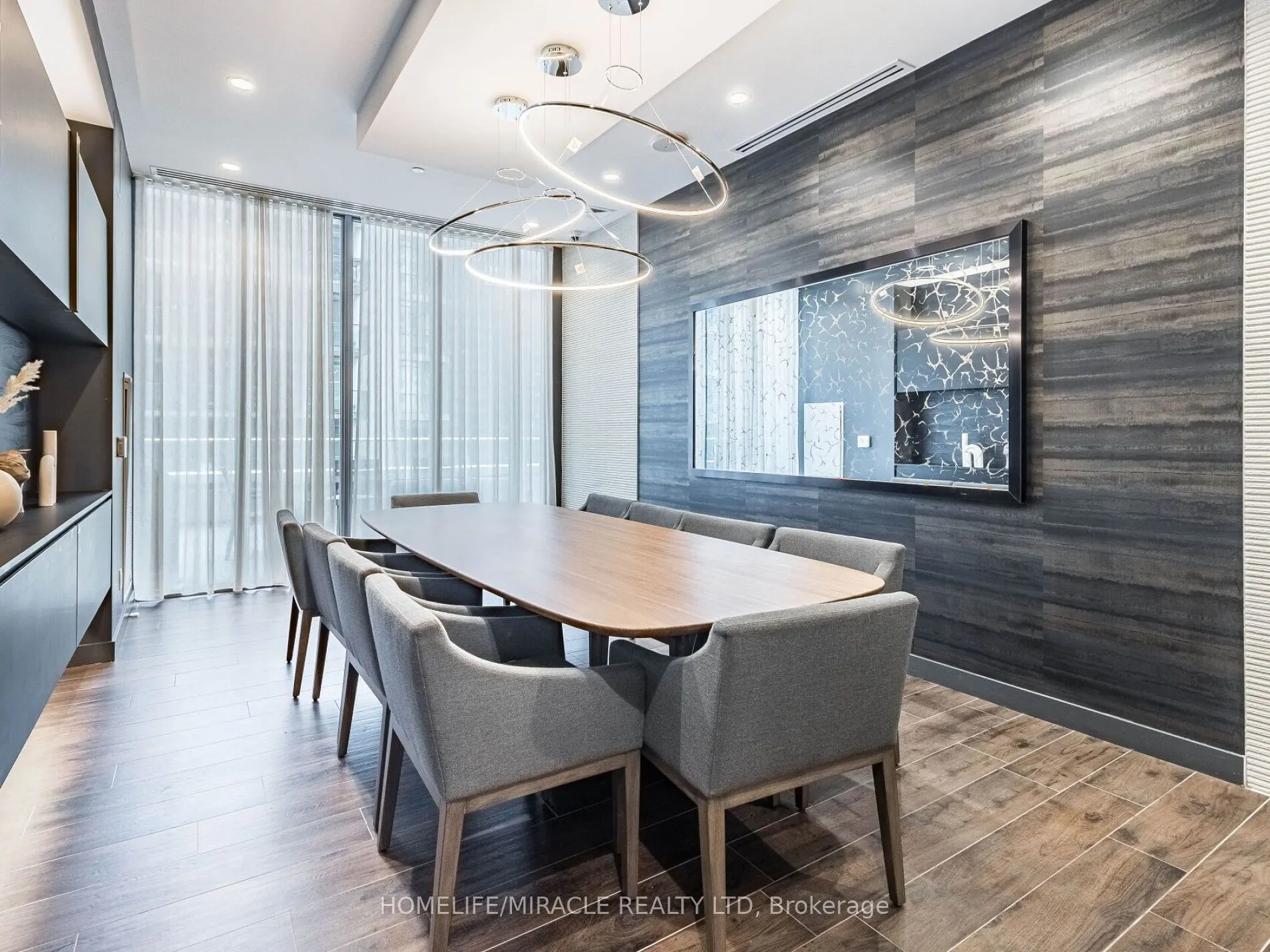 70 Annie Craig Drive #1001