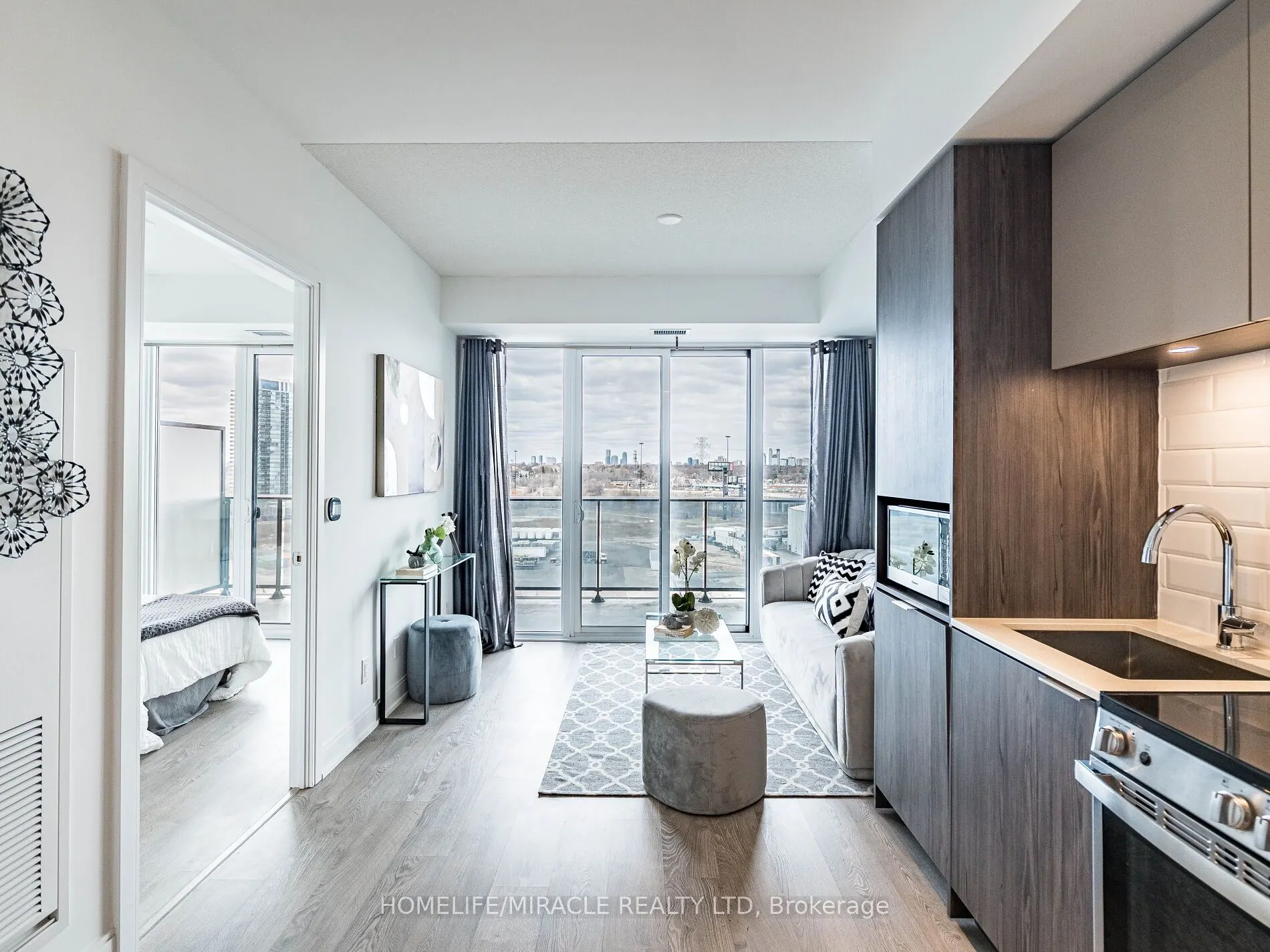 70 Annie Craig Drive #1001