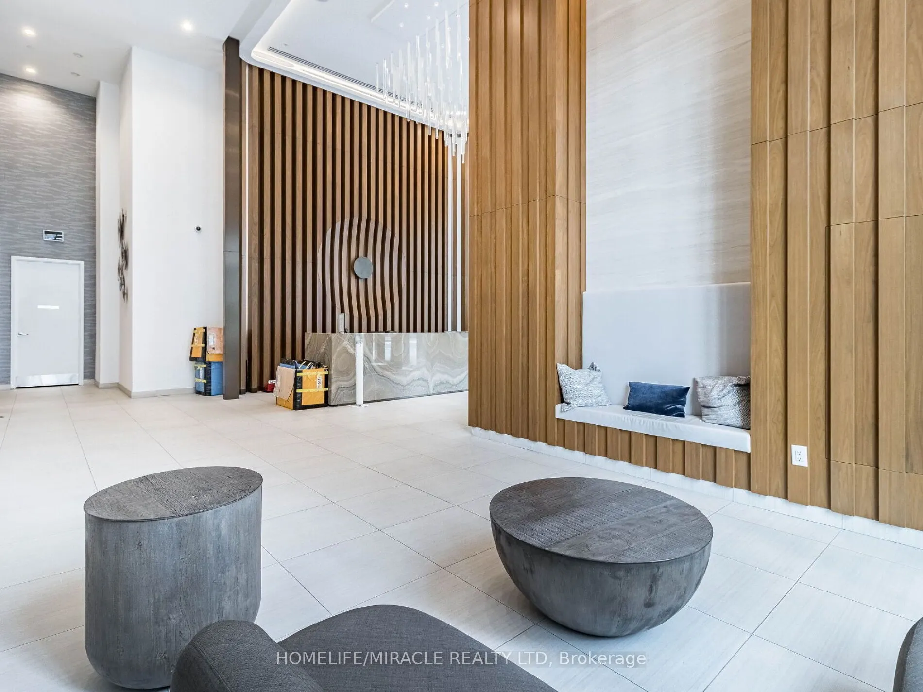 70 Annie Craig Drive #1001
