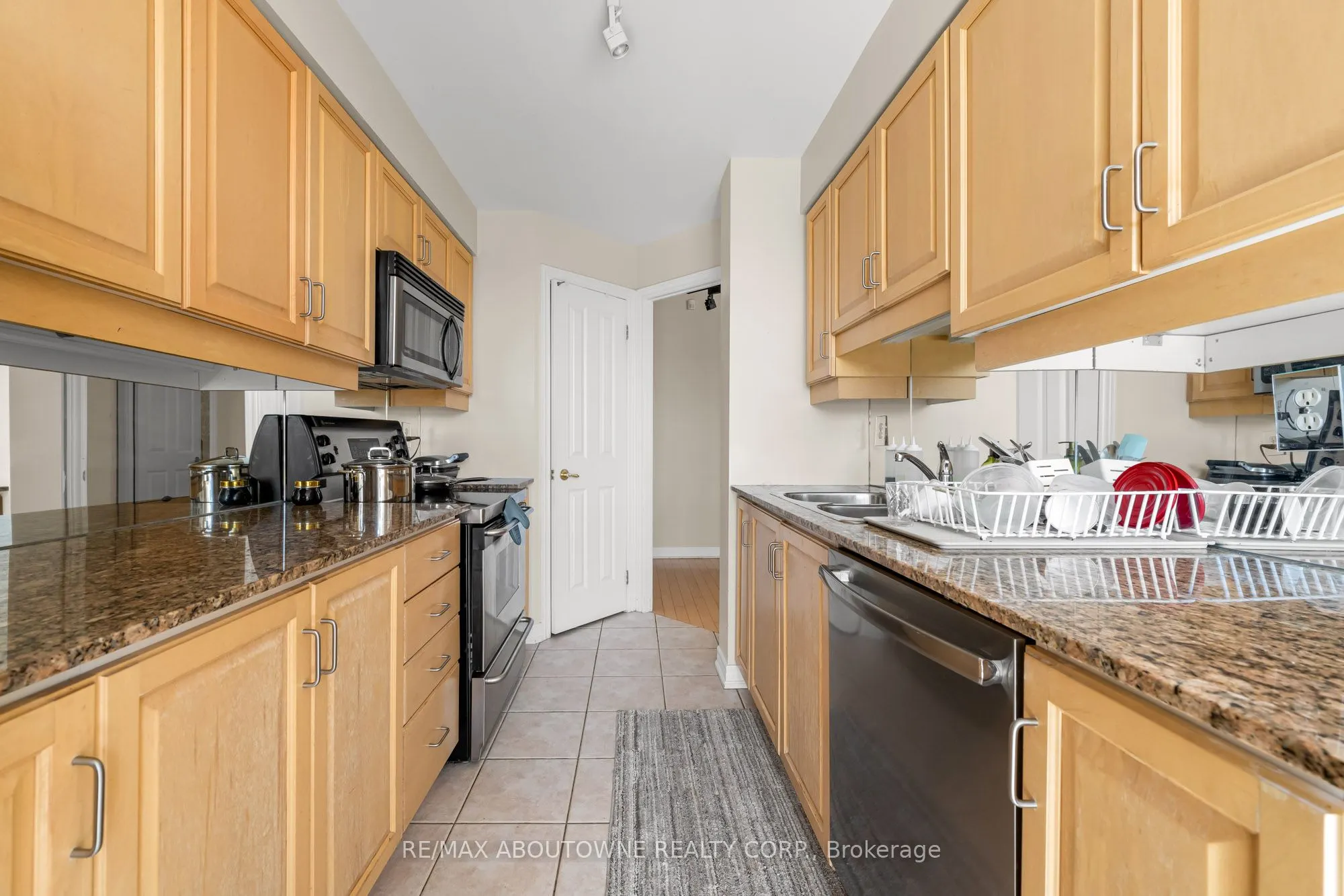 60 Old Mill Road, #102