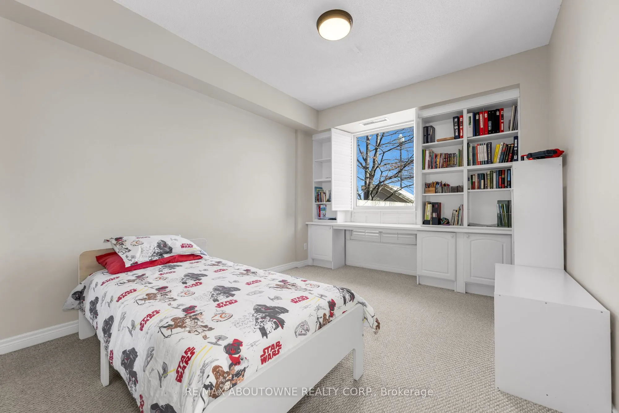 60 Old Mill Road, #102