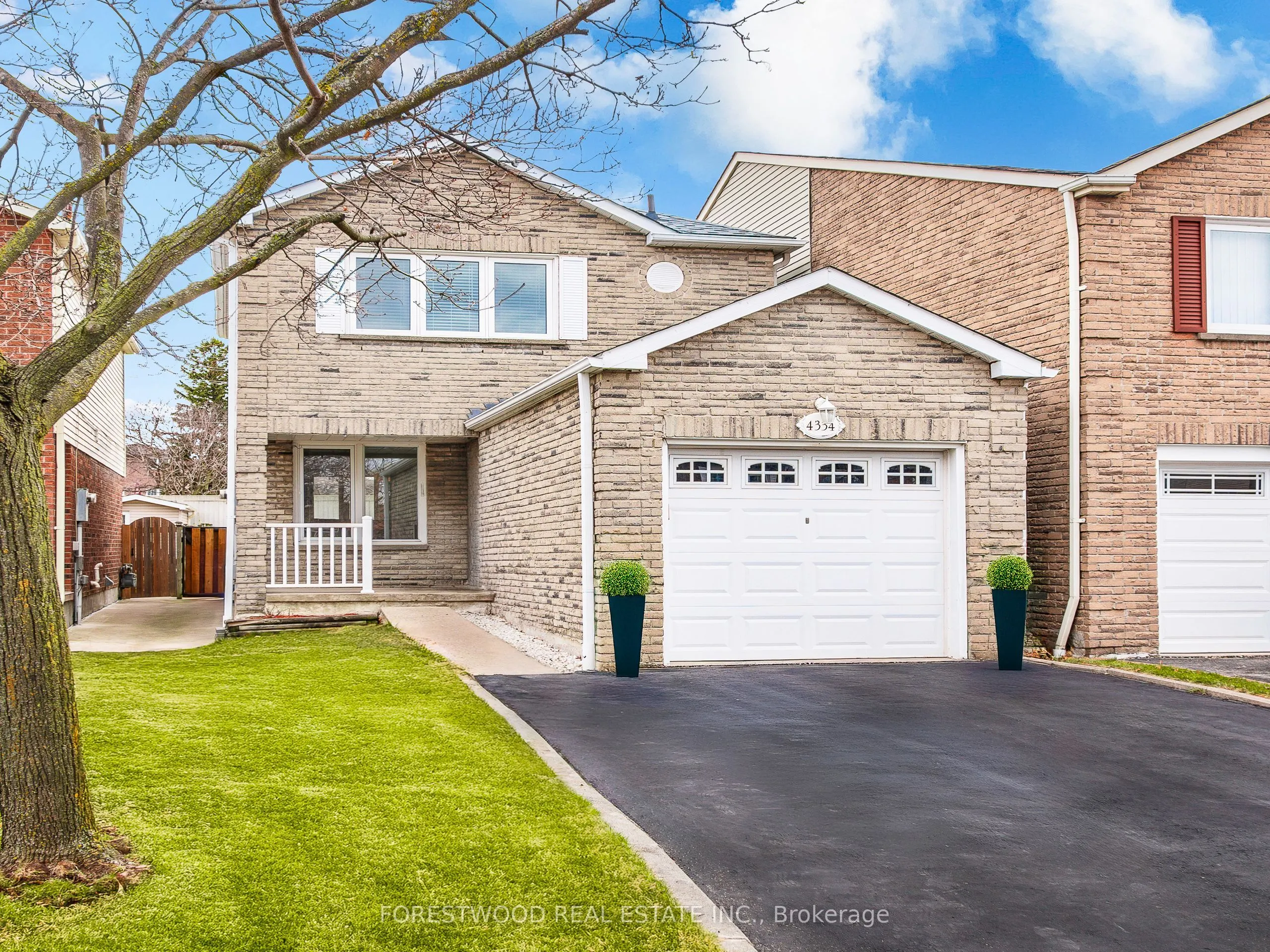 4334 Lee Drive