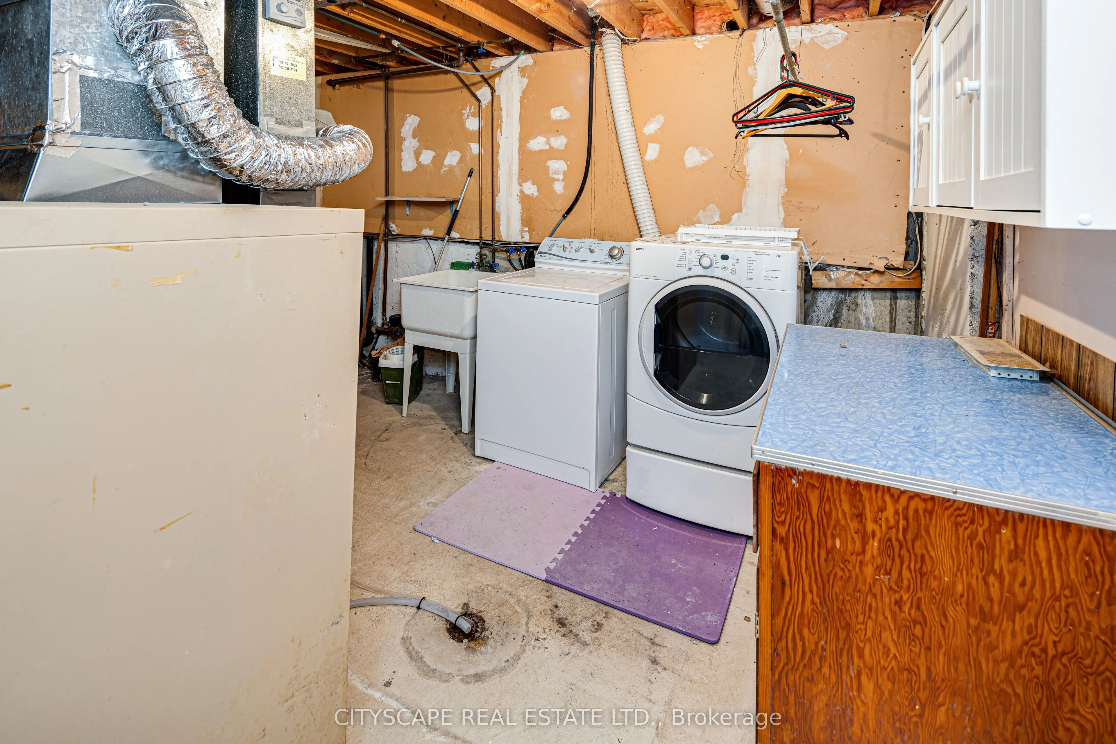 66 Vodden Street W