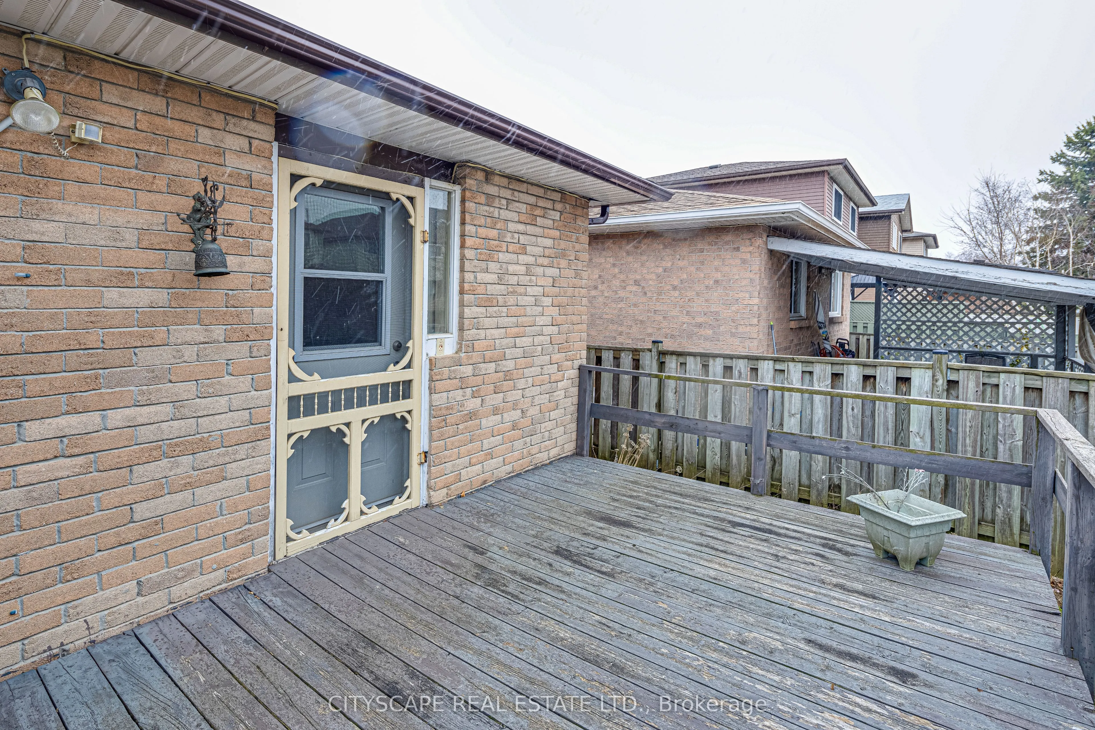 66 Vodden Street W