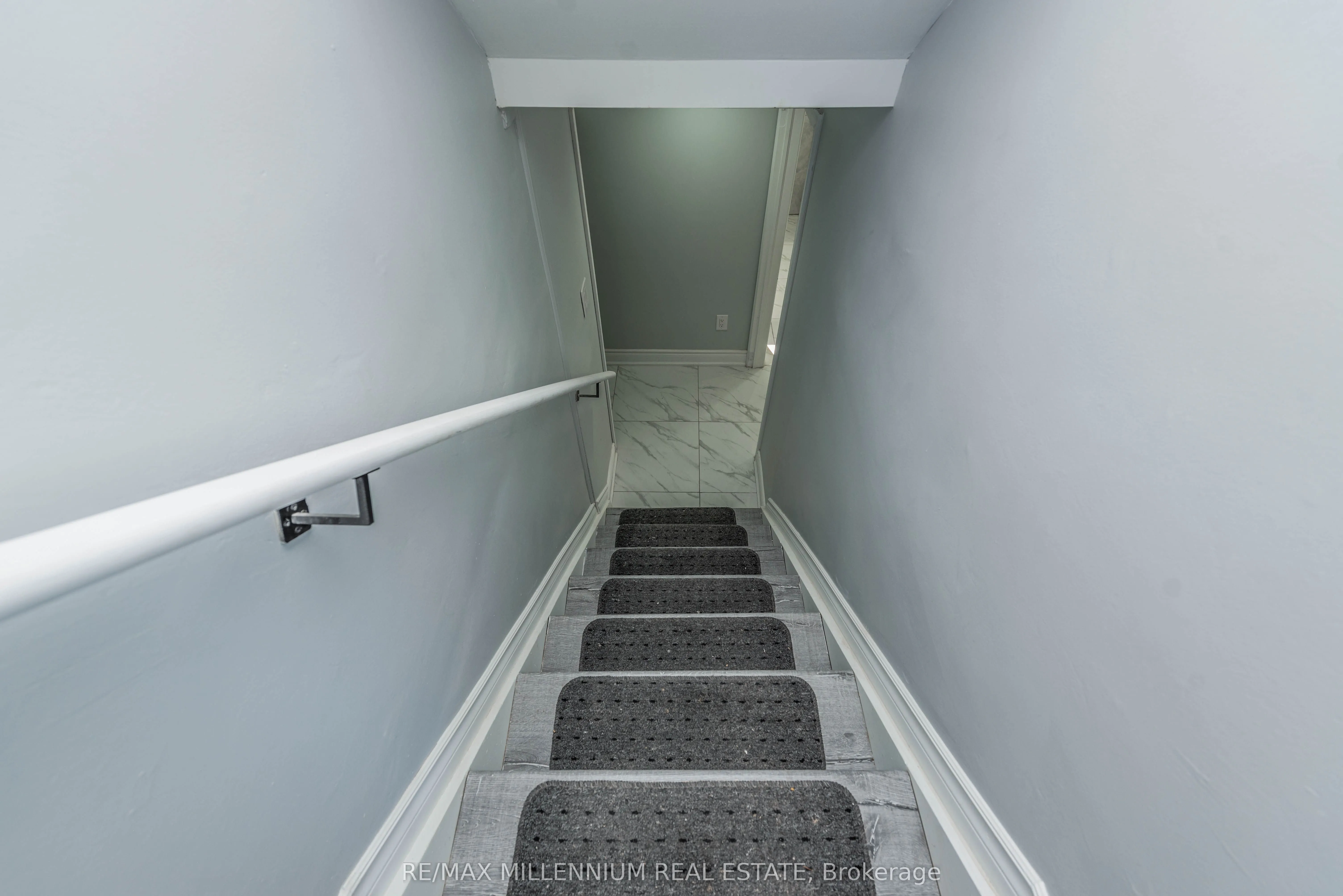 76 Raylawn Crescent