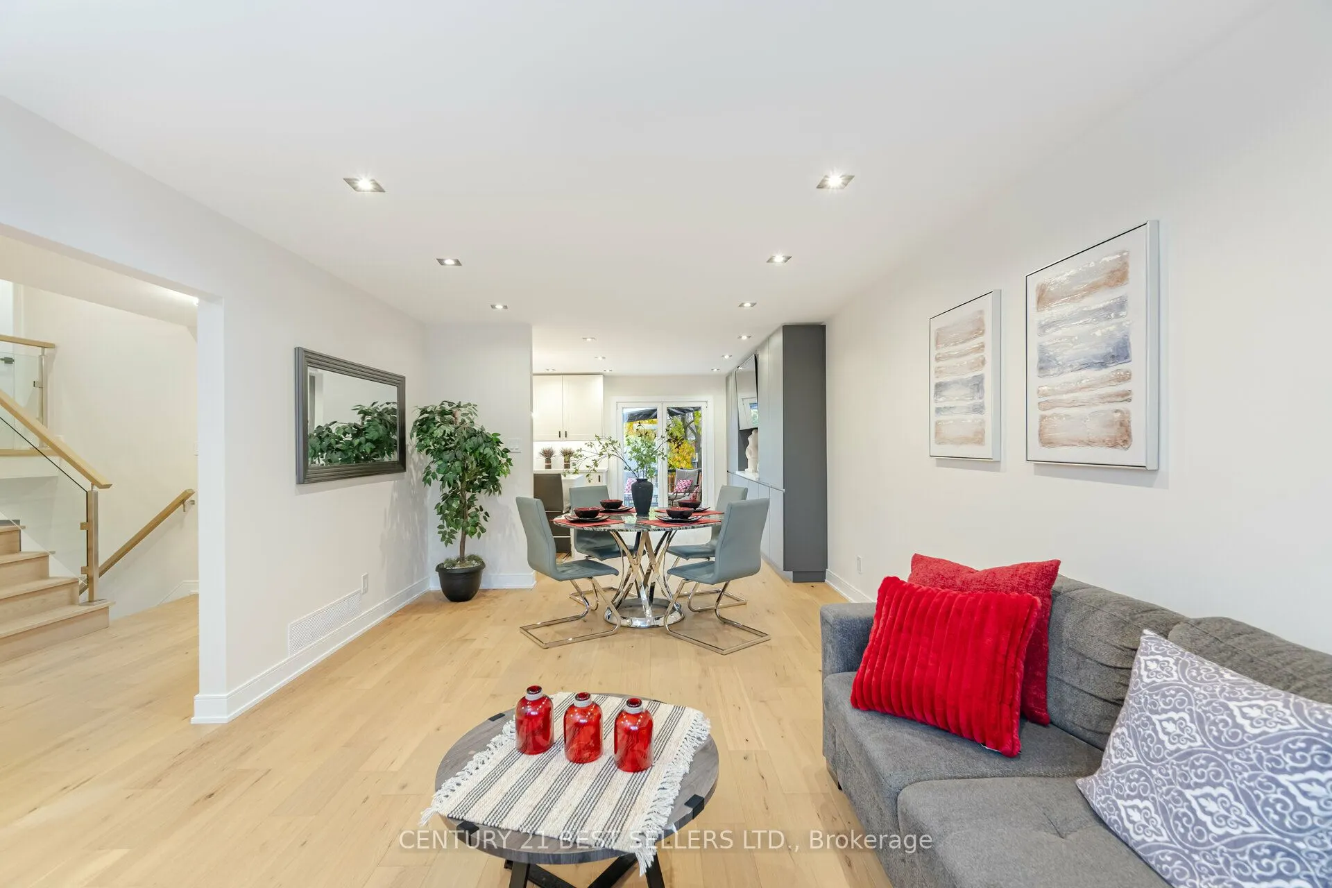 2667 Thorn Lodge Drive