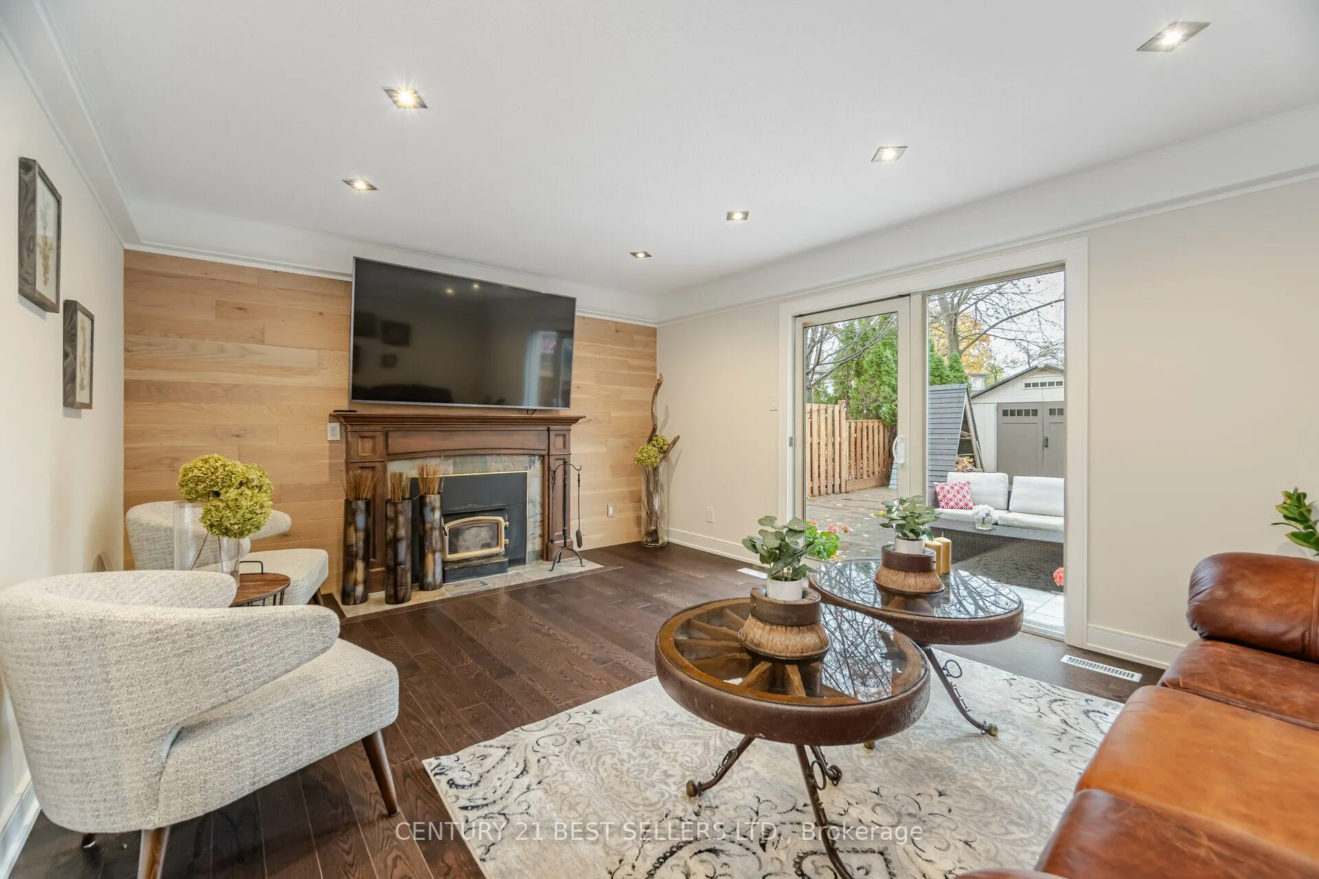 2667 Thorn Lodge Drive