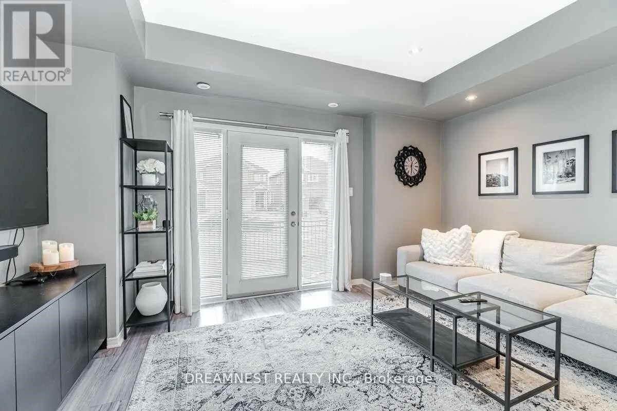 5005 Oscar Peterson Boulevard #5