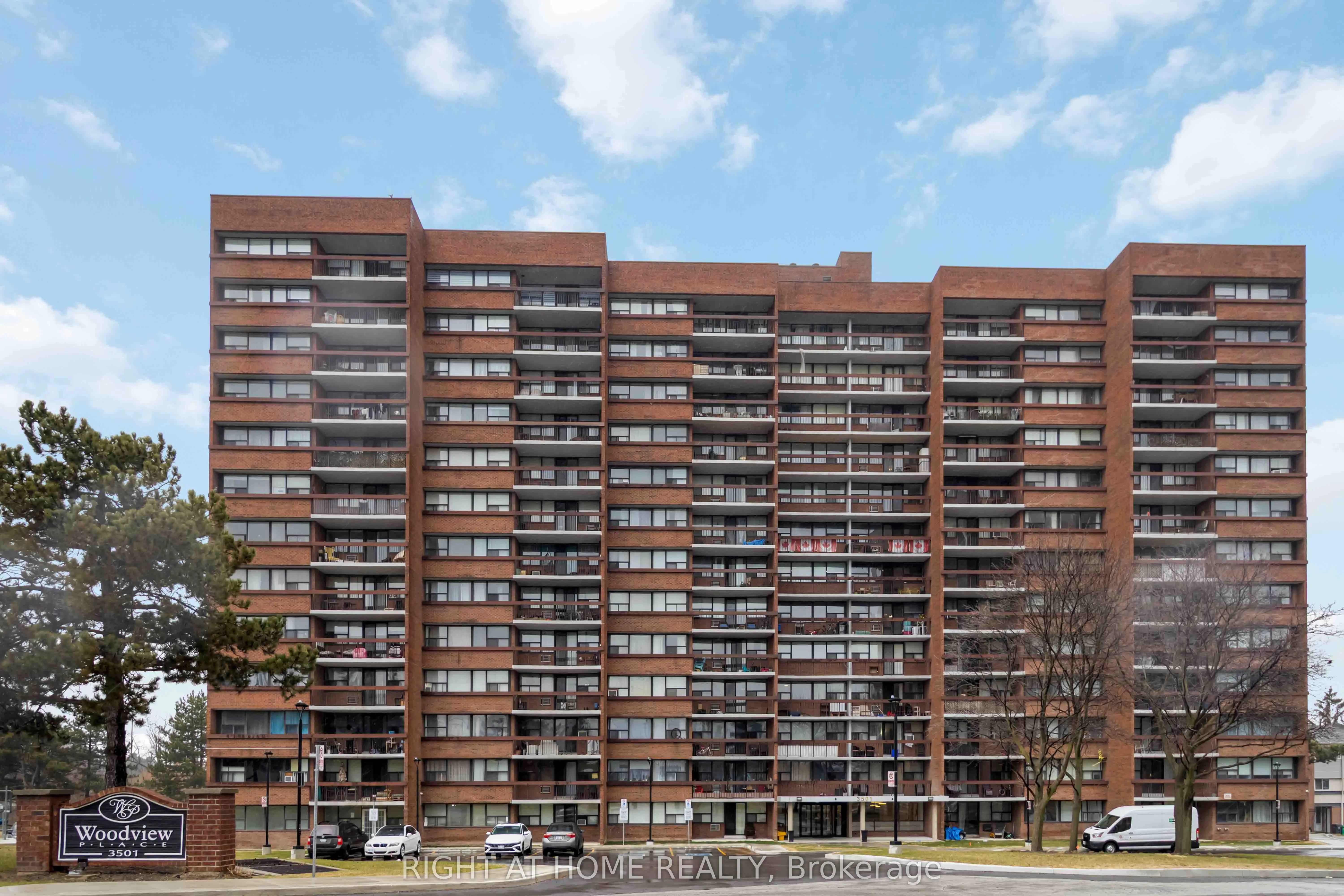 3501 Glen Erin Drive, #1207