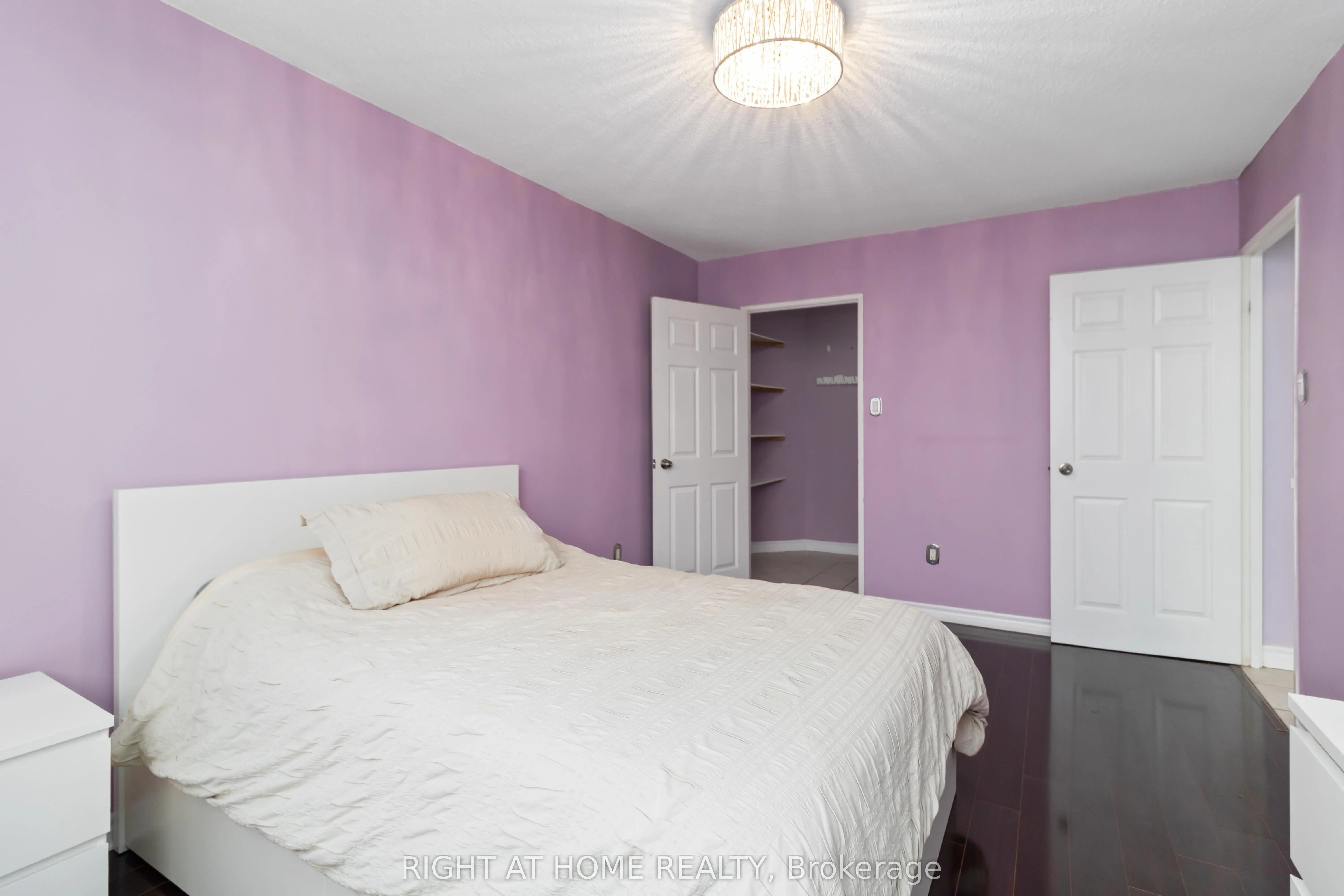 3501 Glen Erin Drive, #1207