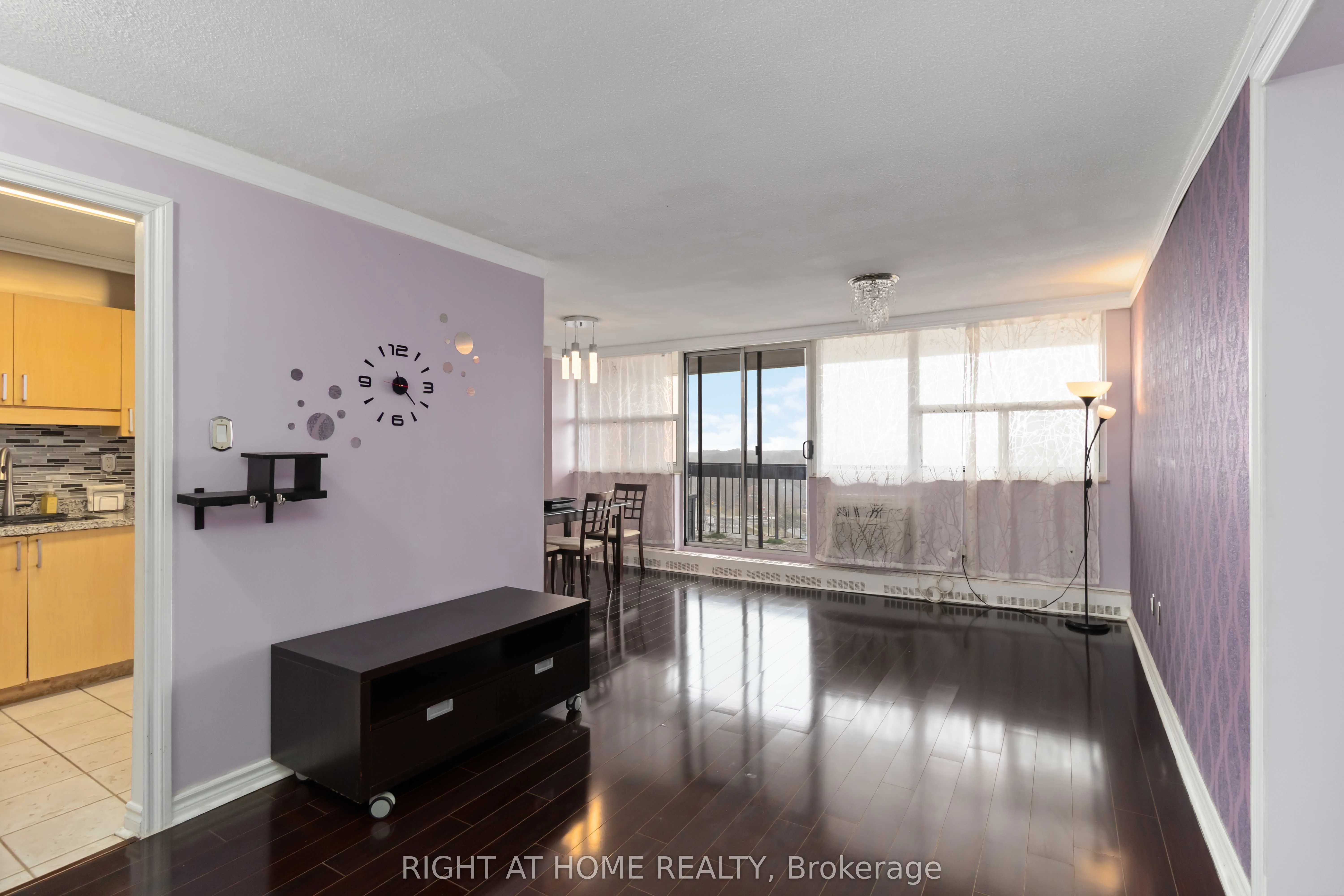 3501 Glen Erin Drive, #1207