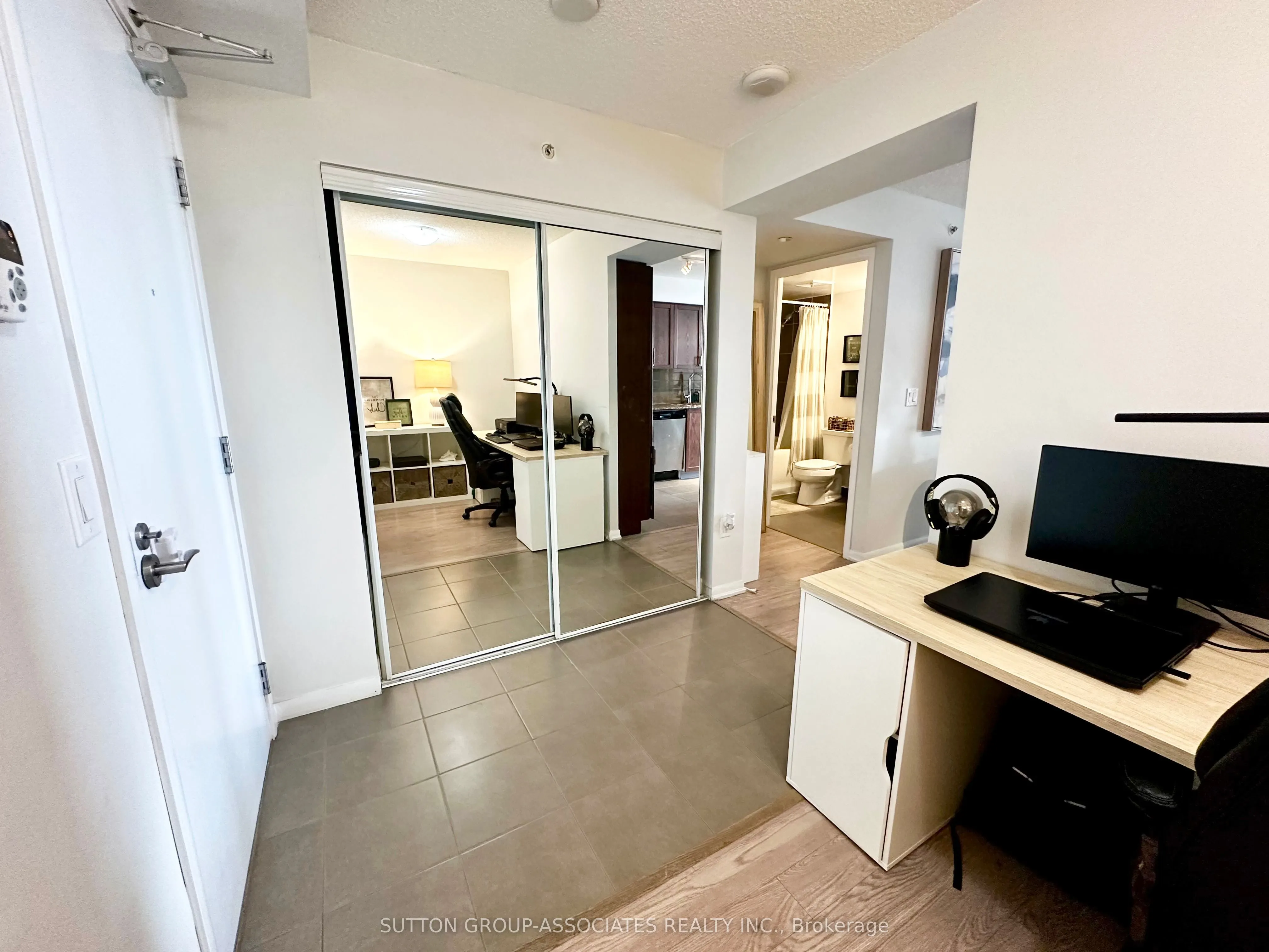 830 Lawrence Avenue W #541