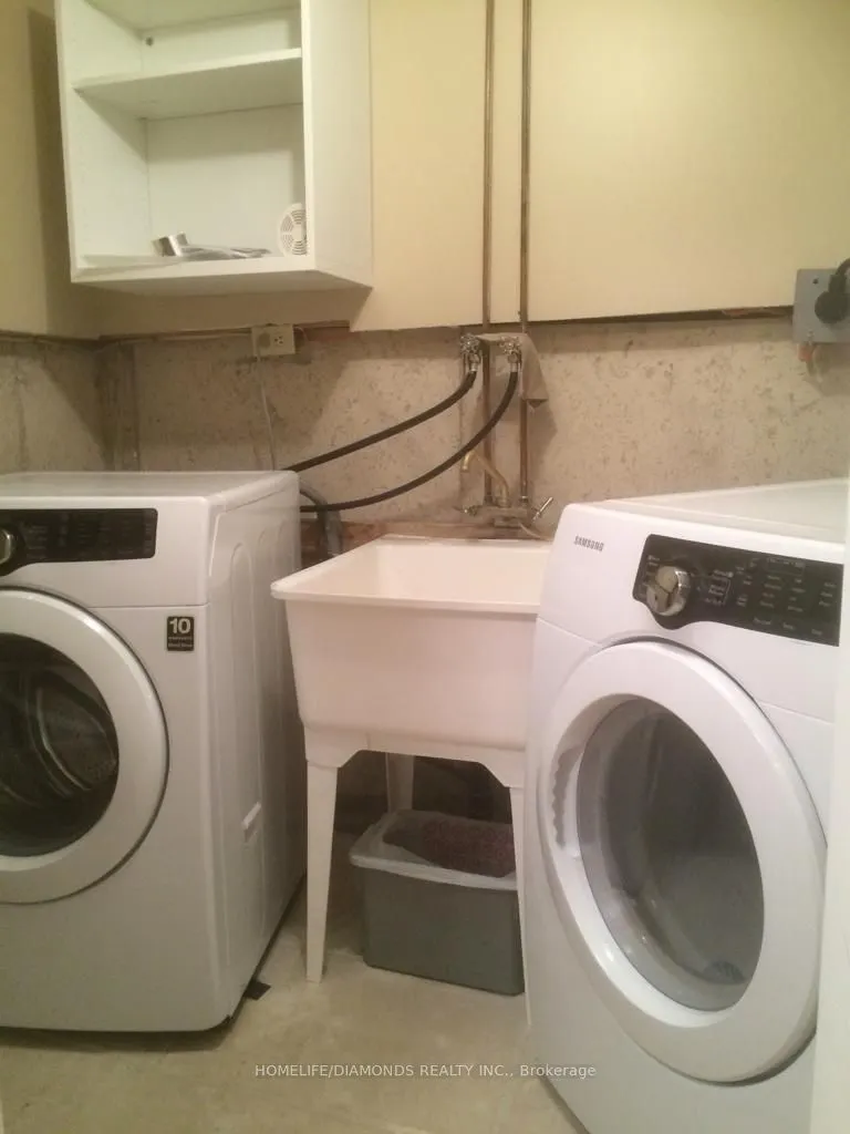 61 Newbridge Crescent, #BSMT