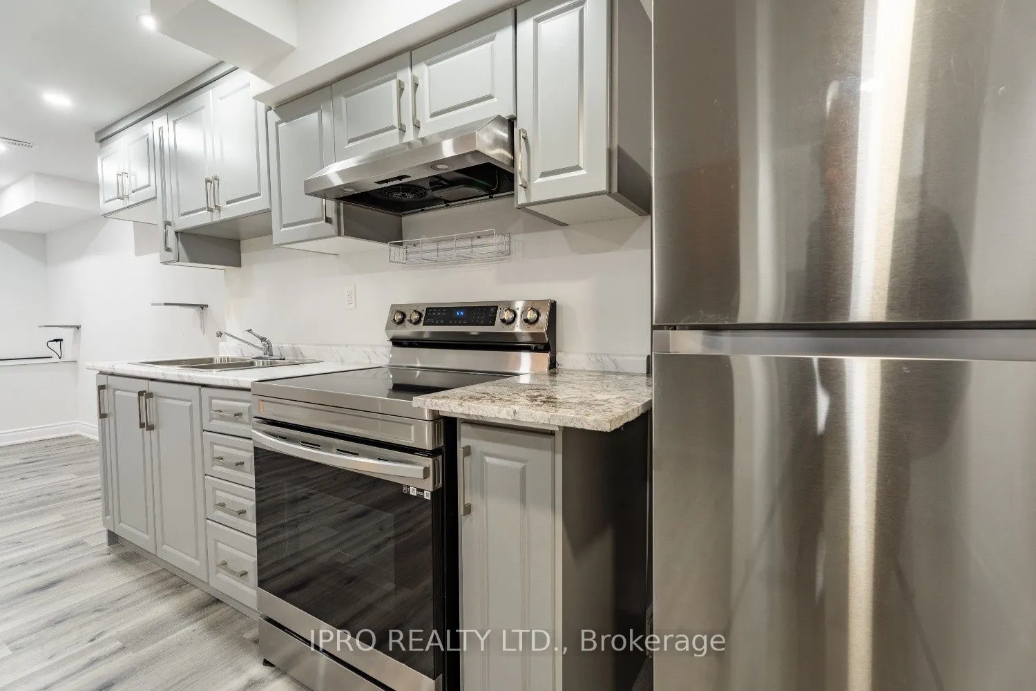 1136 Solomon Court