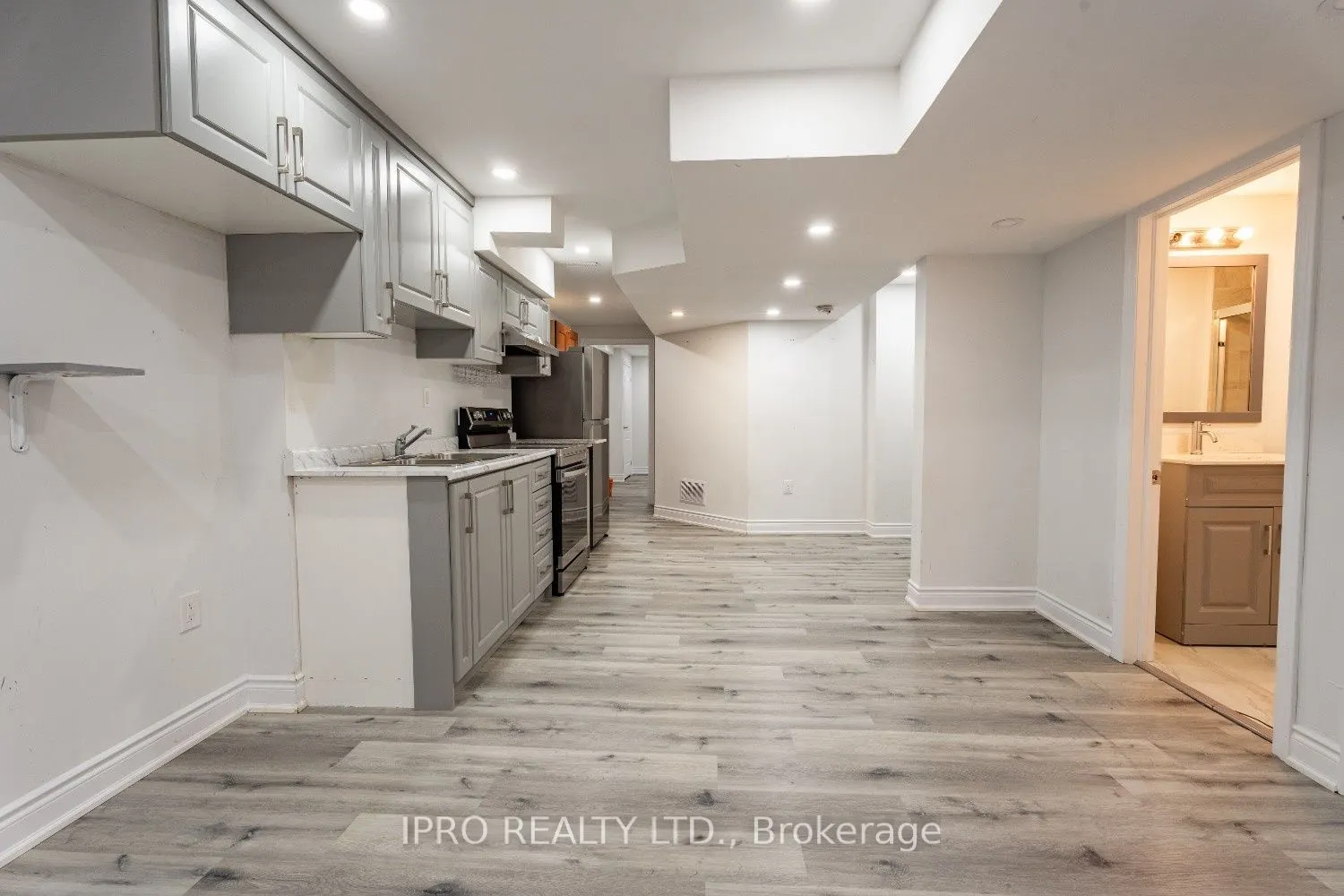 1136 Solomon Court