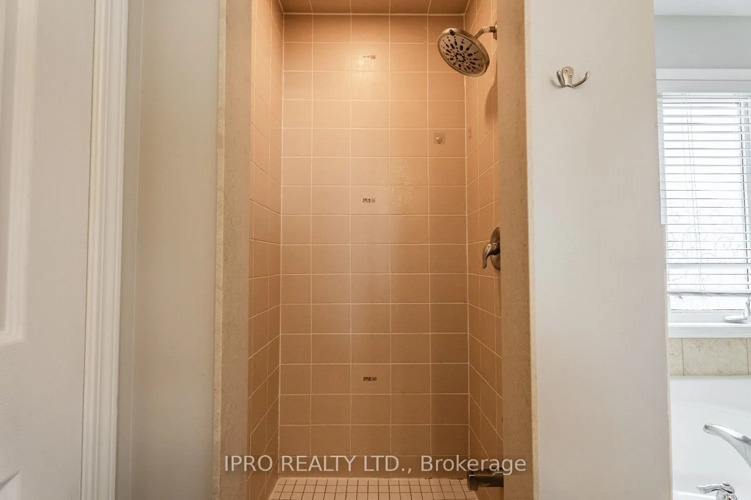 1136 Solomon Court