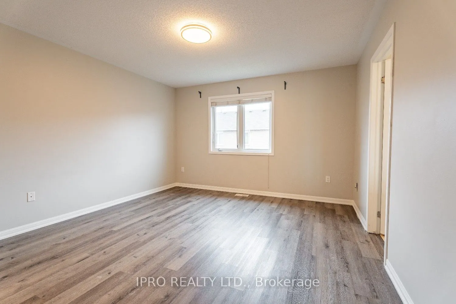 1136 Solomon Court