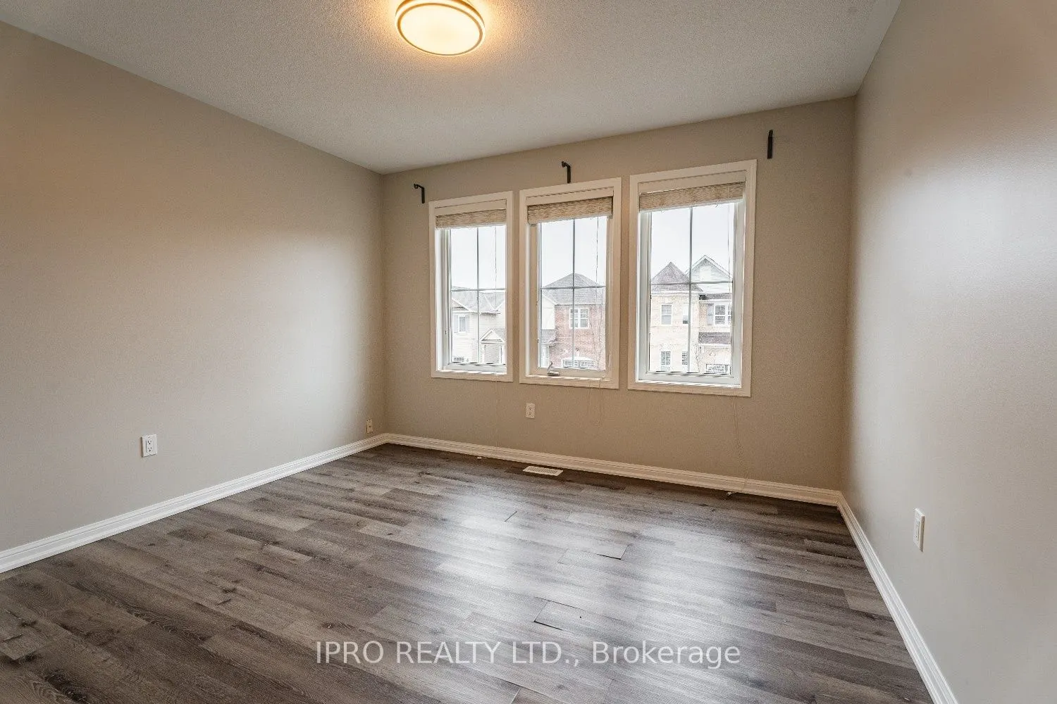 1136 Solomon Court