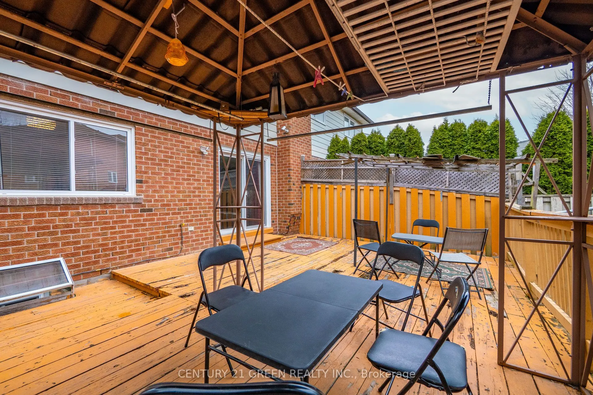 338 Hillside Drive