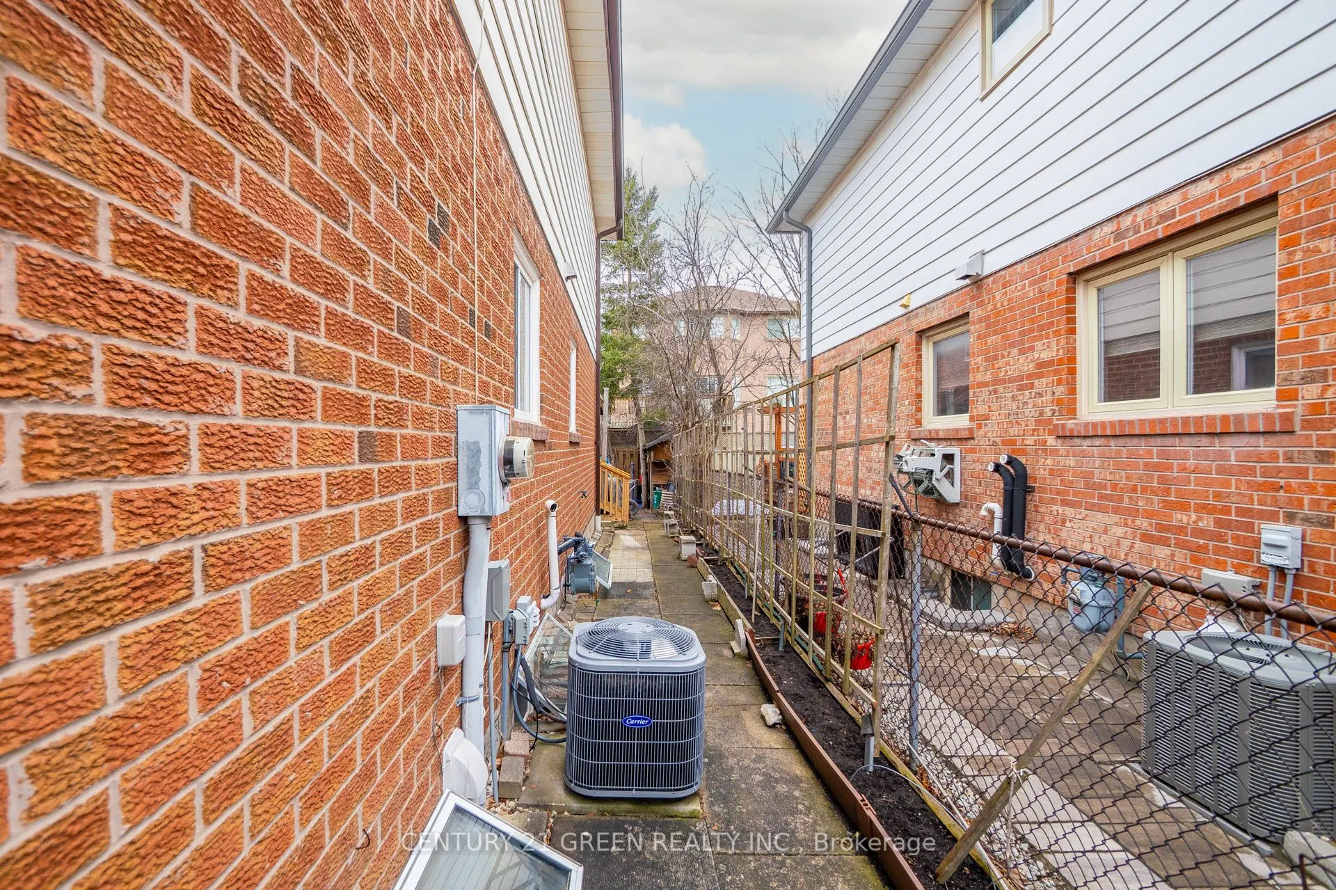 338 Hillside Drive