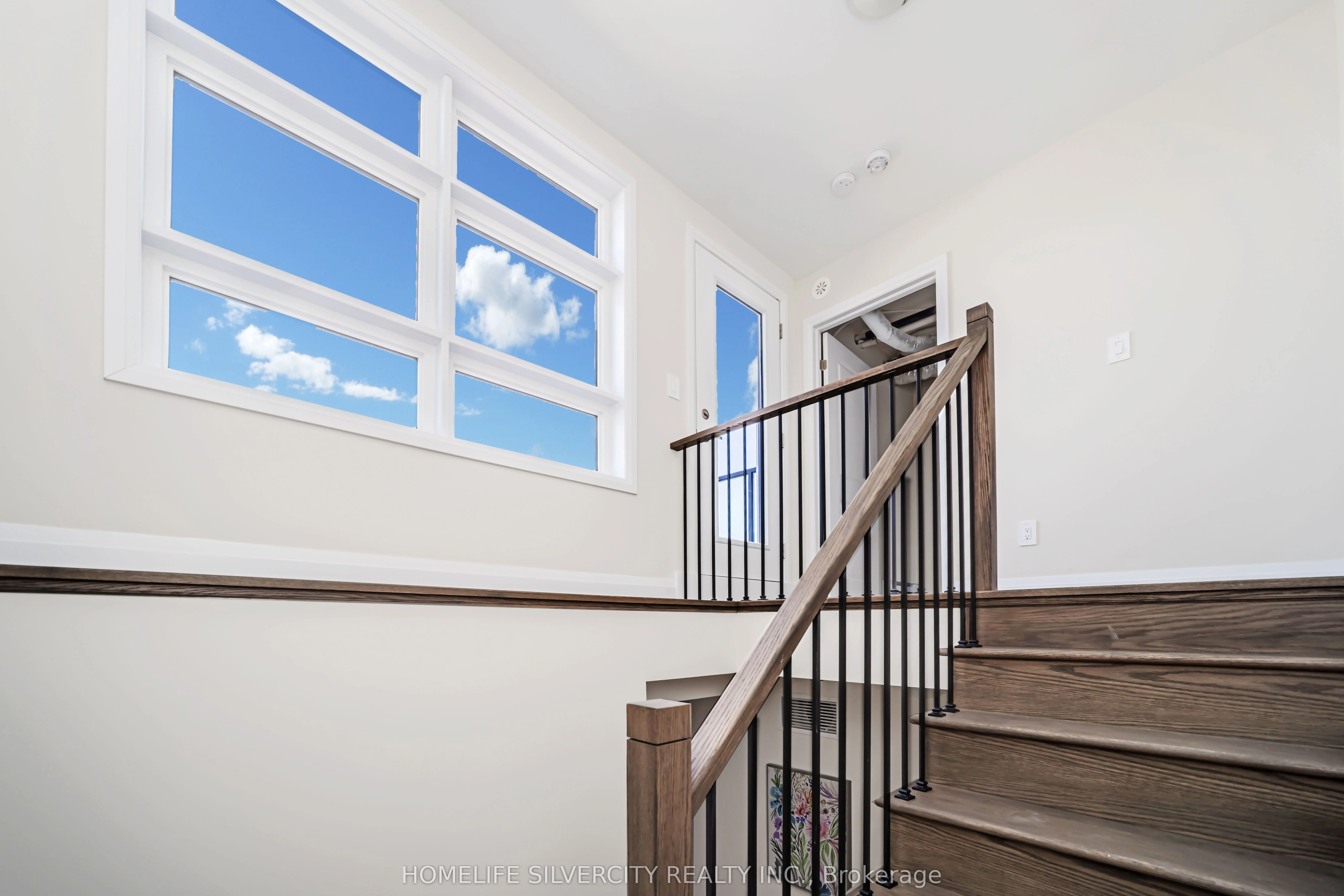1577 Rose Way, #109