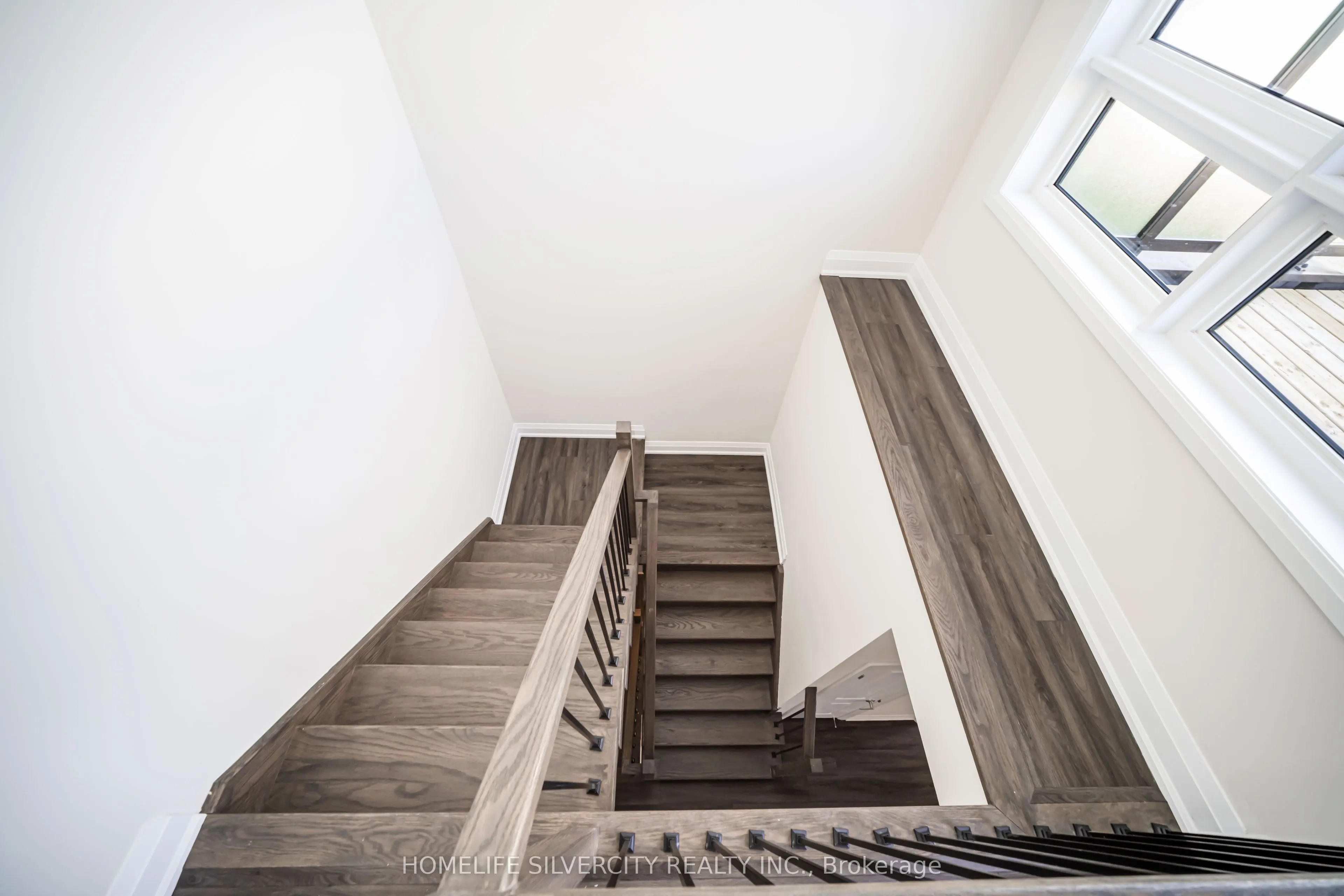 1577 Rose Way, #109