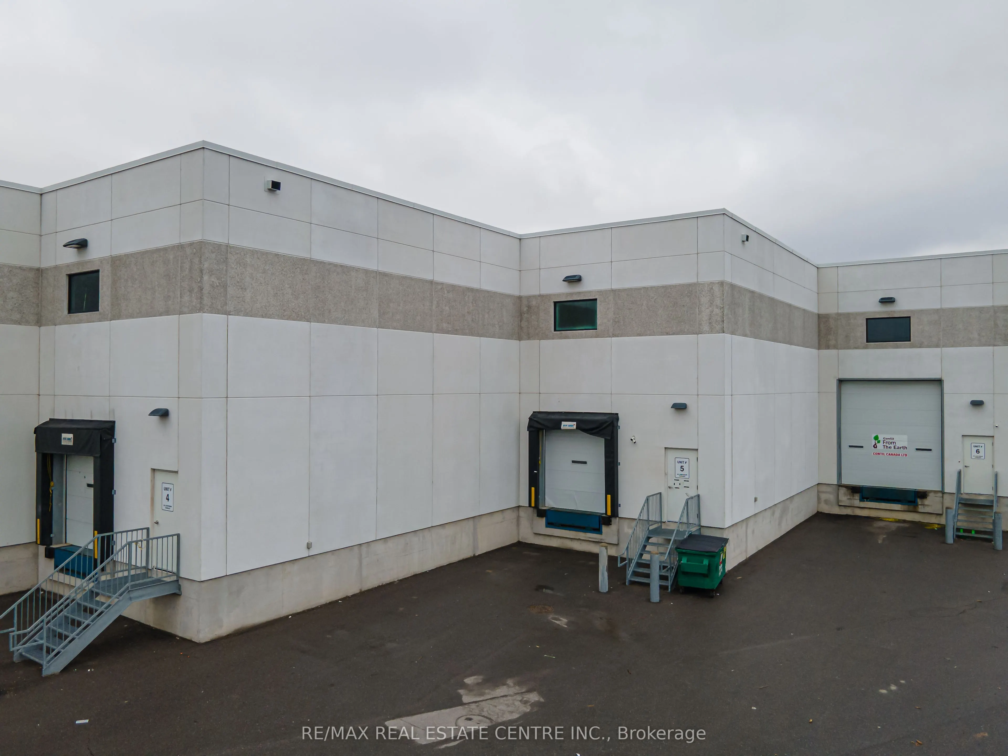 20 Lightbeam Terrace, #B5