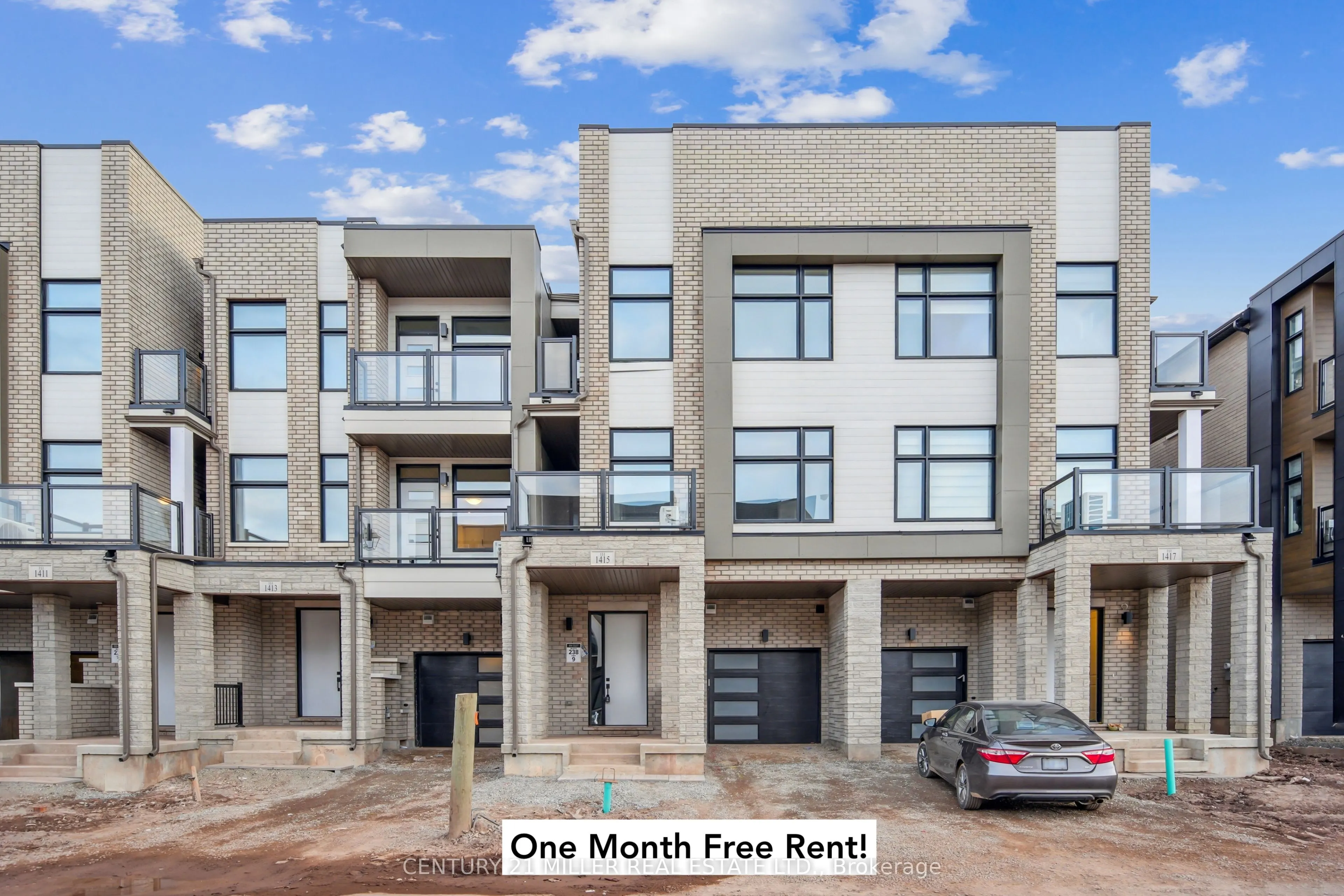 1415 Courtleigh Trail
