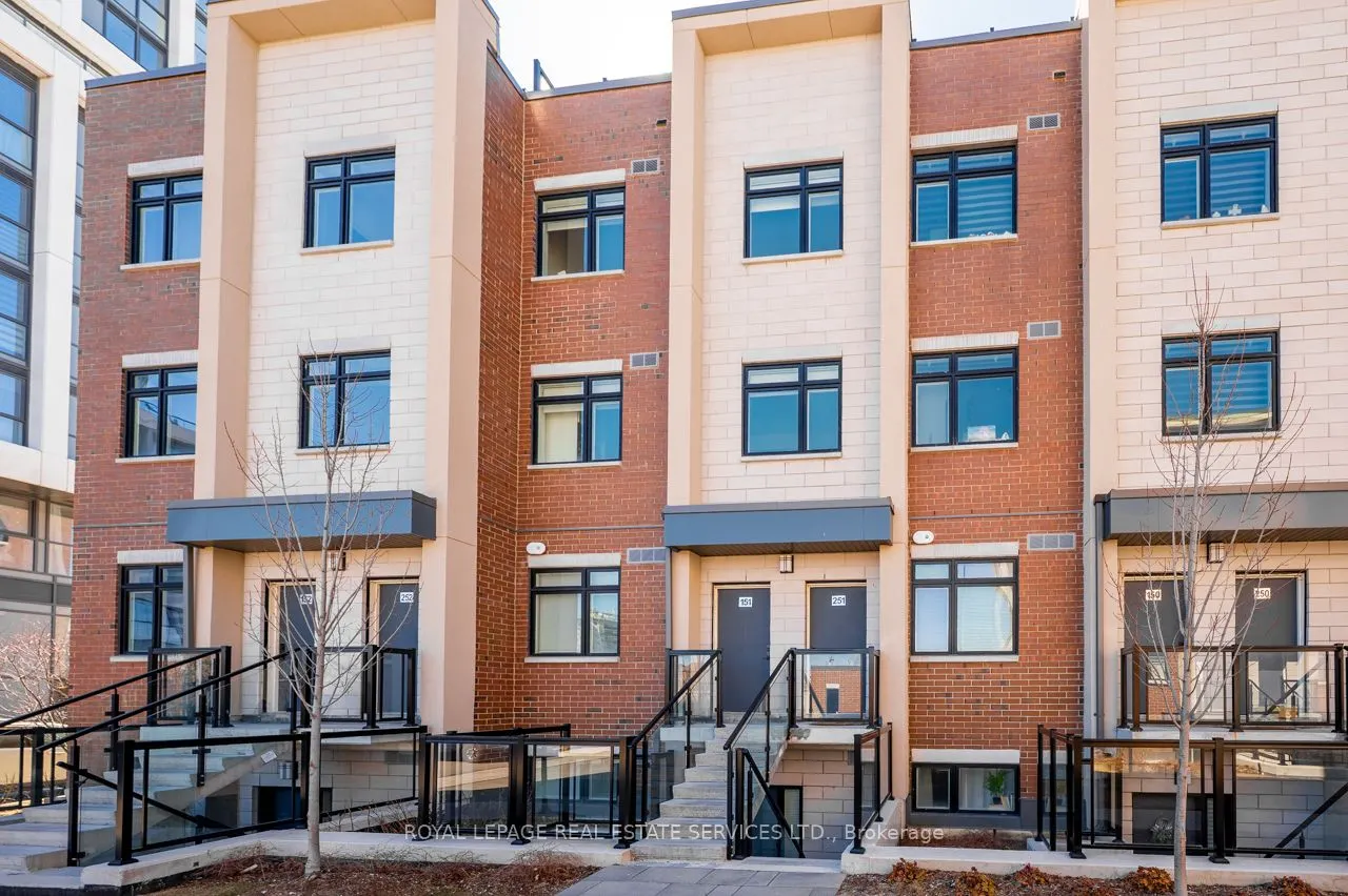 1075 Douglas McCurdy Common #251