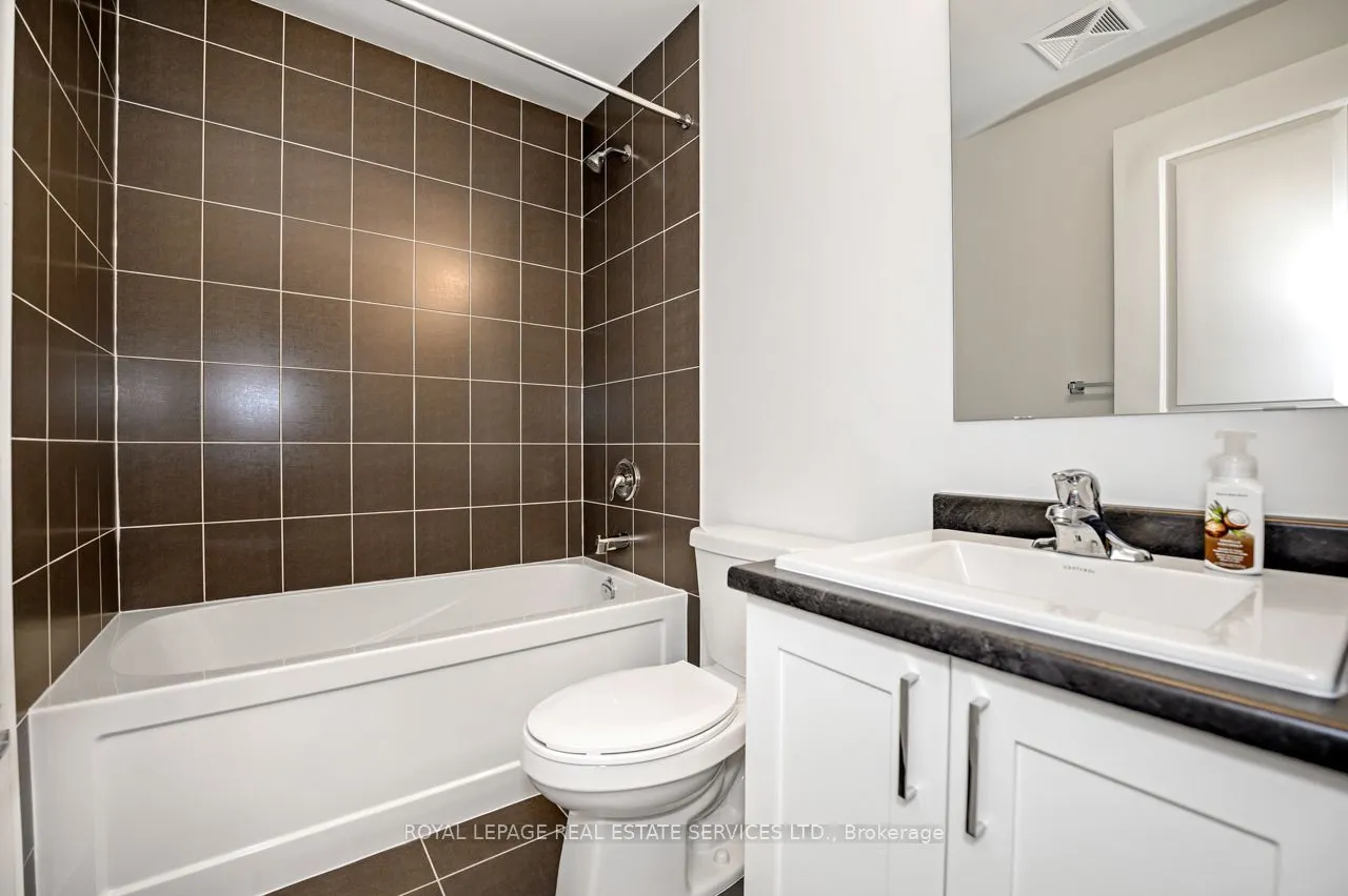 1075 Douglas McCurdy Common #251