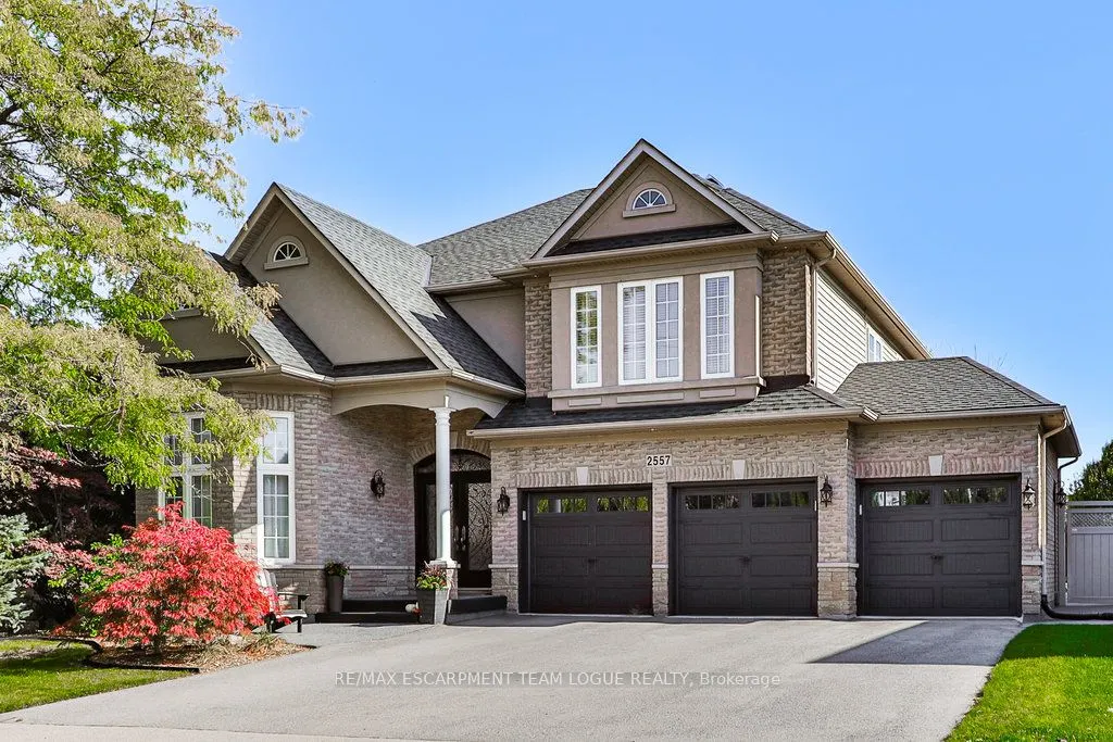 2557 ARMOUR Crescent