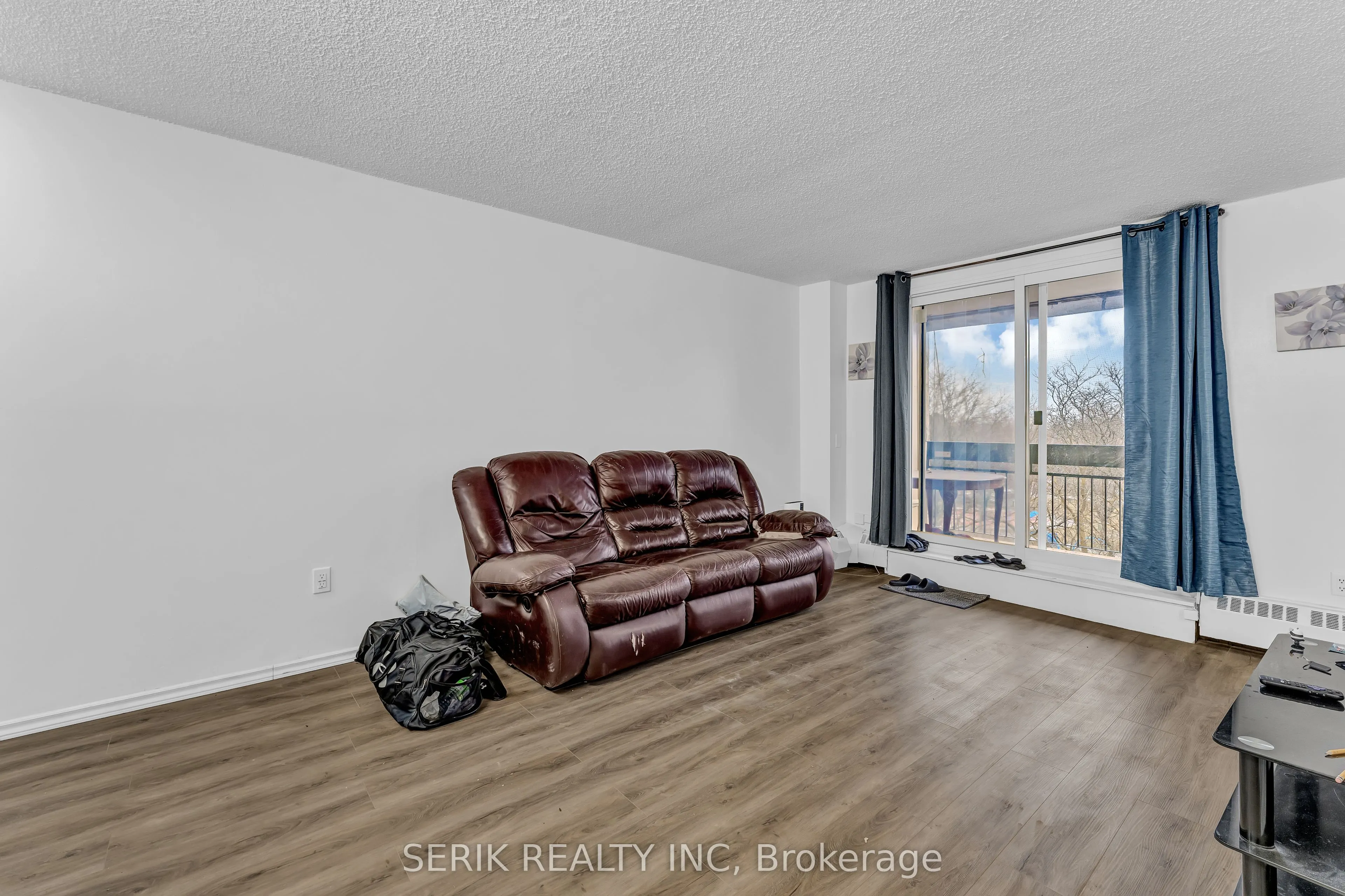 4673 Jane Street, #517