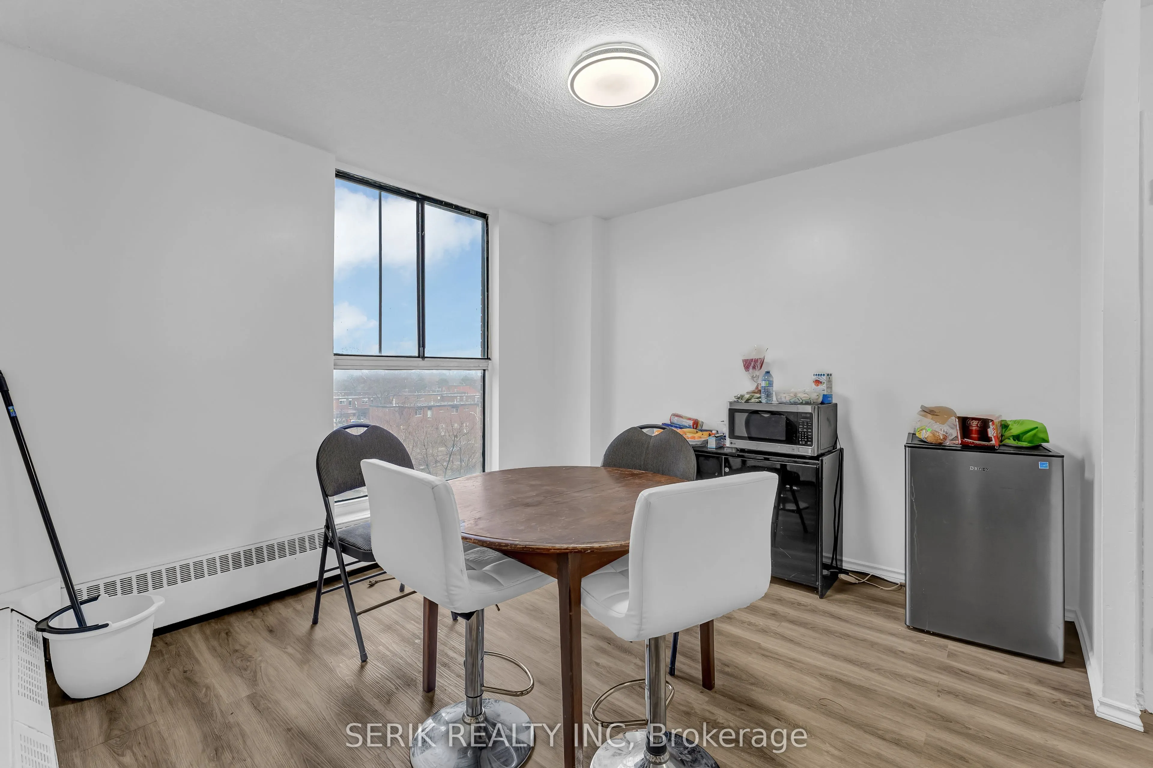 4673 Jane Street, #517