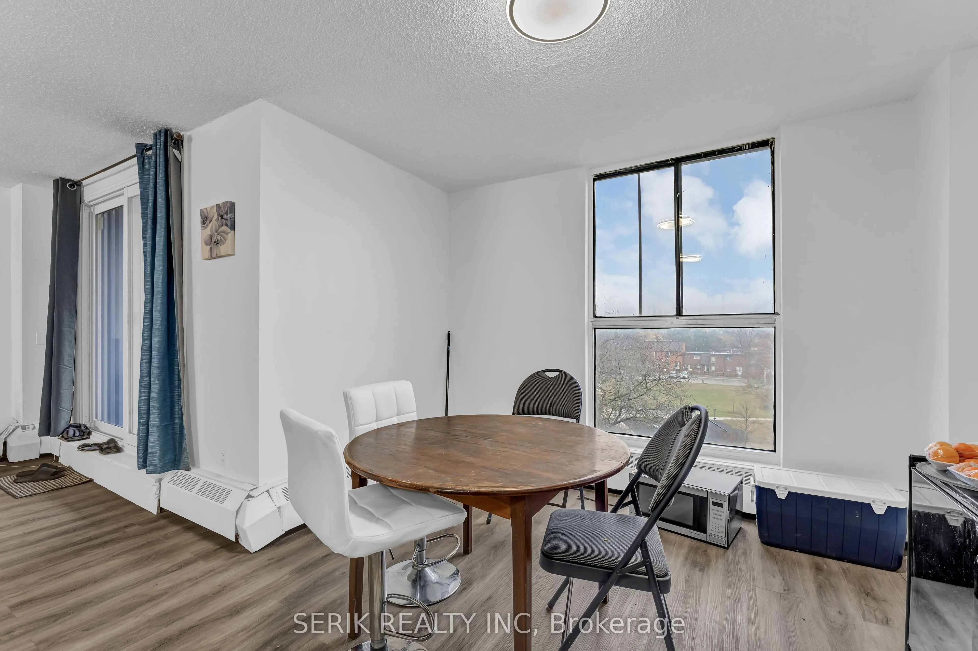 4673 Jane Street, #517