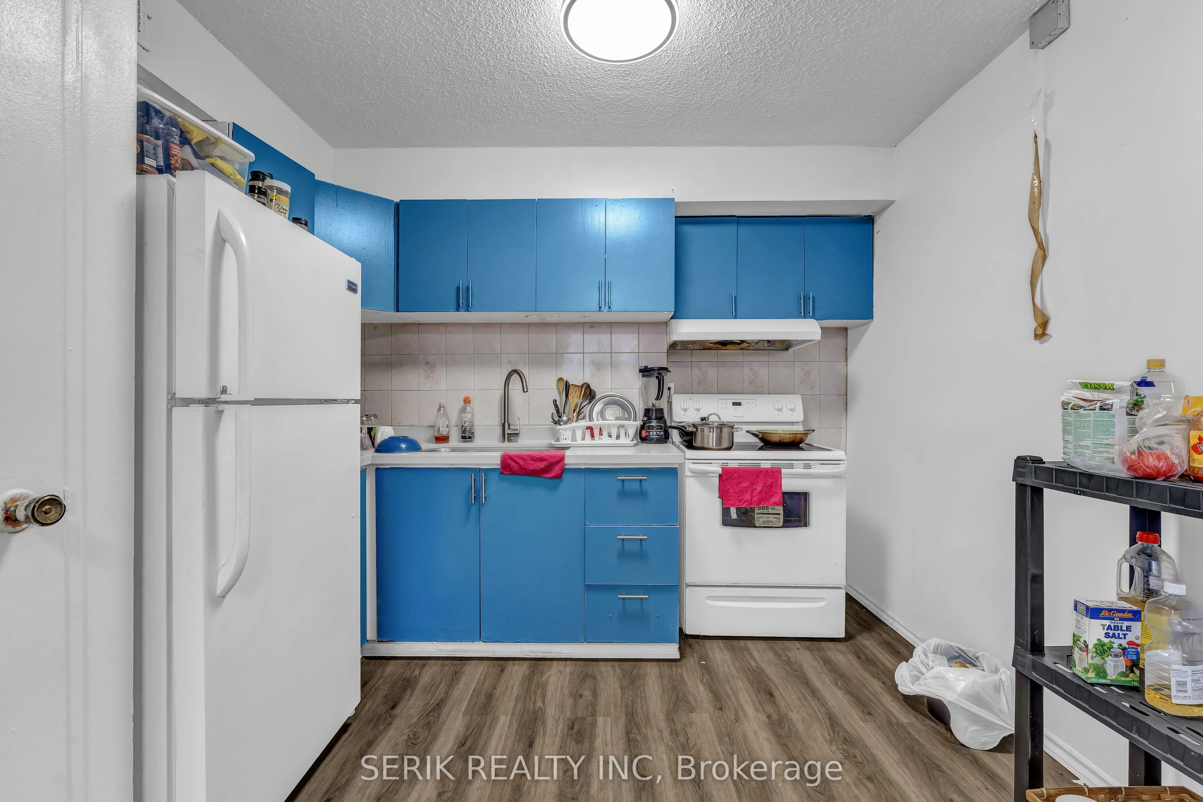 4673 Jane Street, #517