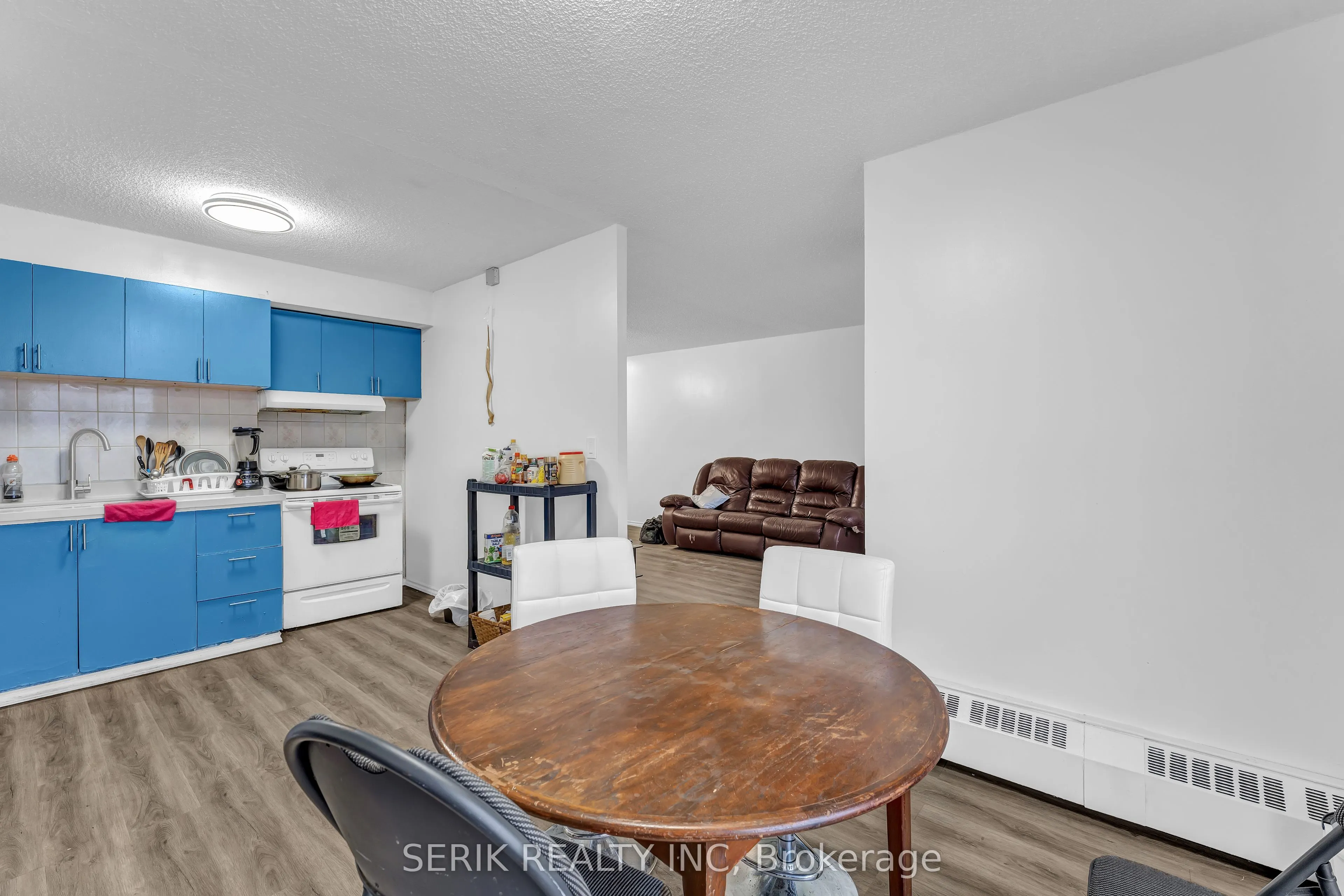 4673 Jane Street, #517