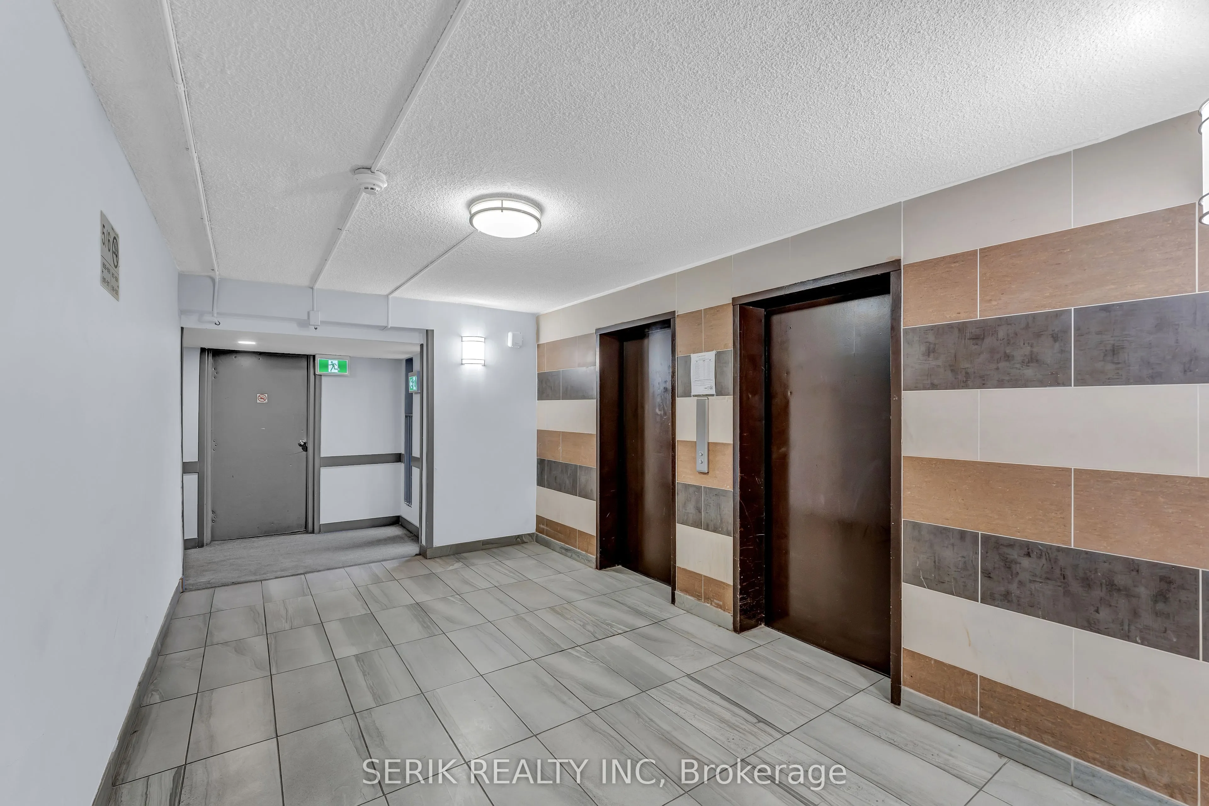 4673 Jane Street, #517