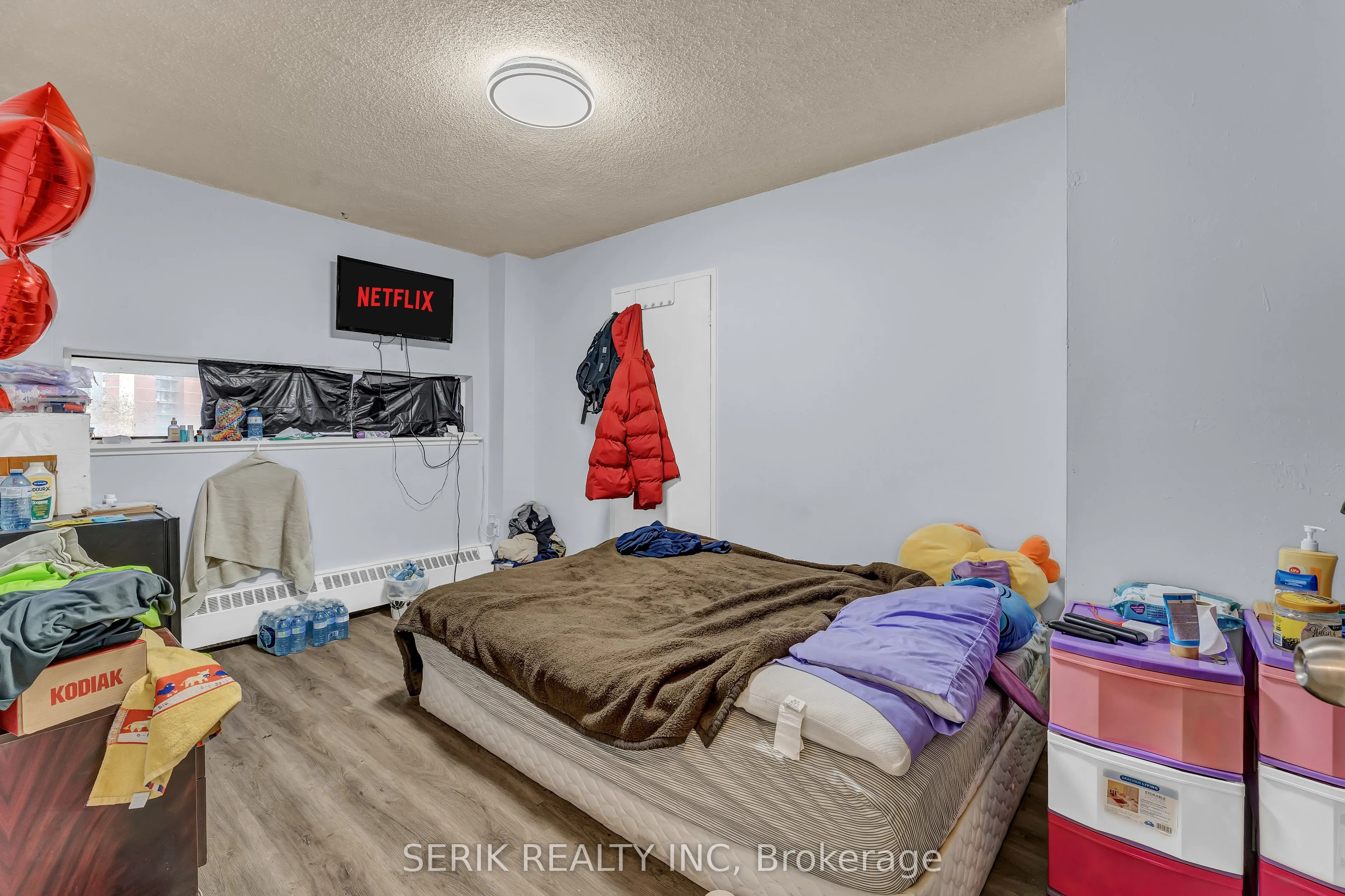 4673 Jane Street, #517