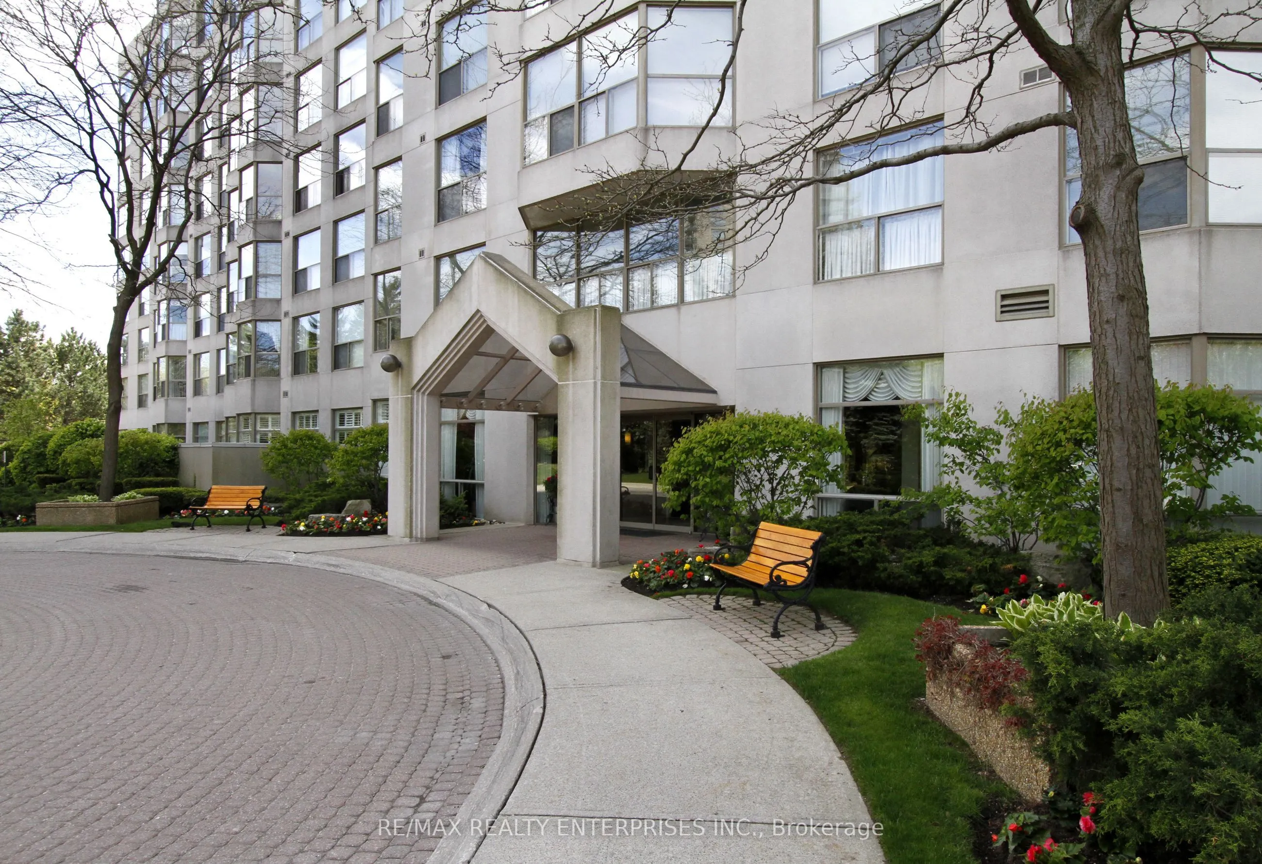 1700 The Collegeway, #402