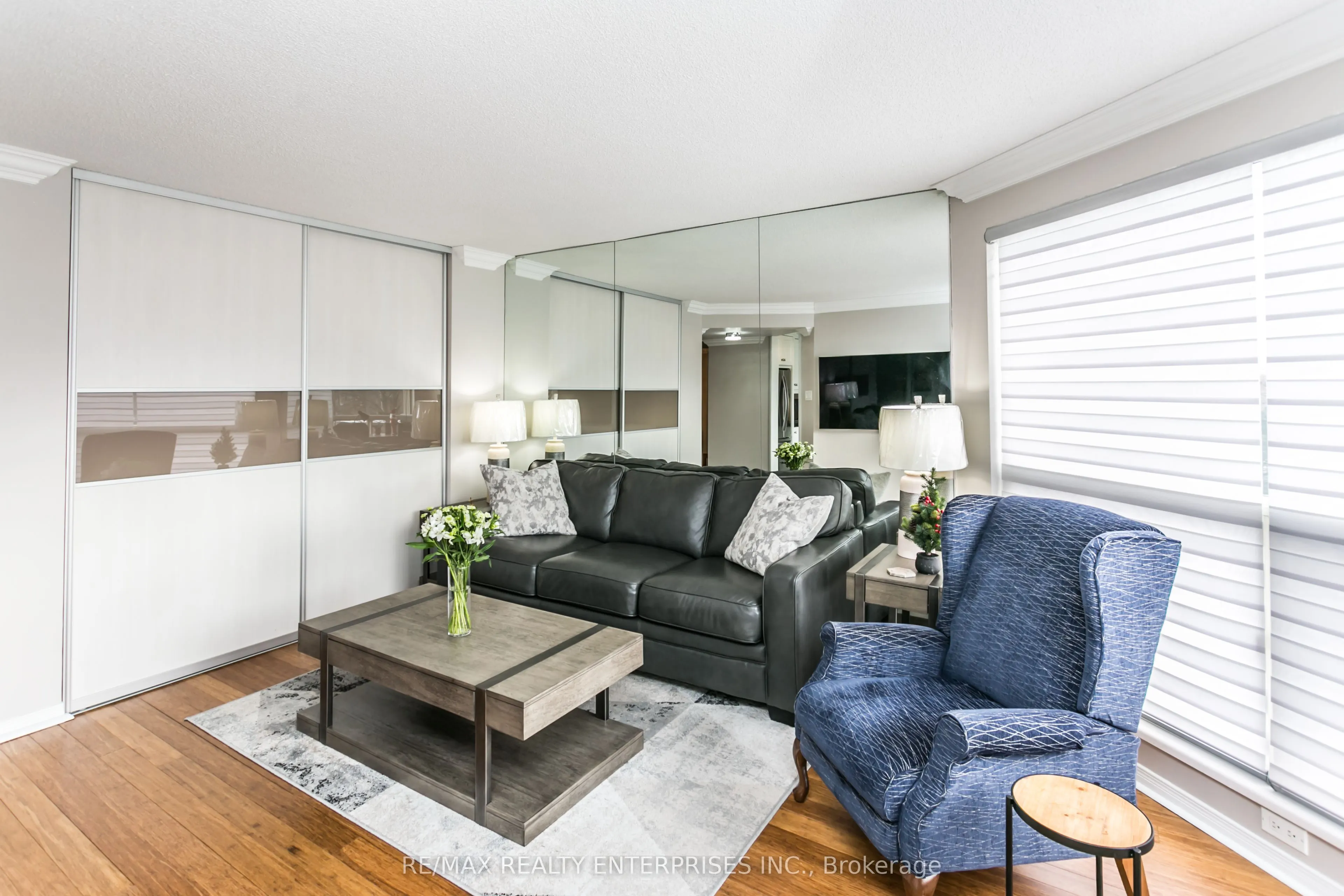 1700 The Collegeway, #402