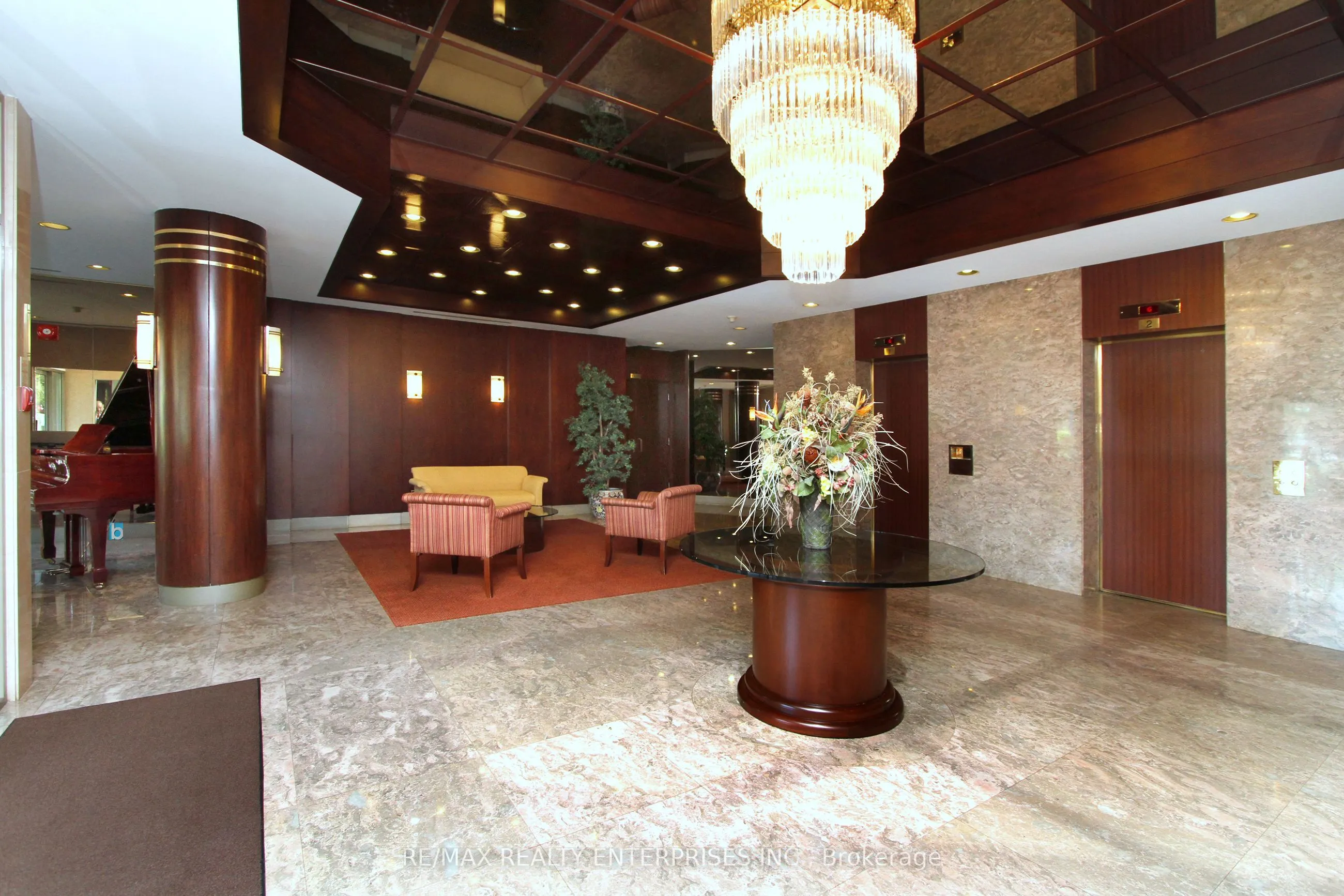 1700 The Collegeway, #402