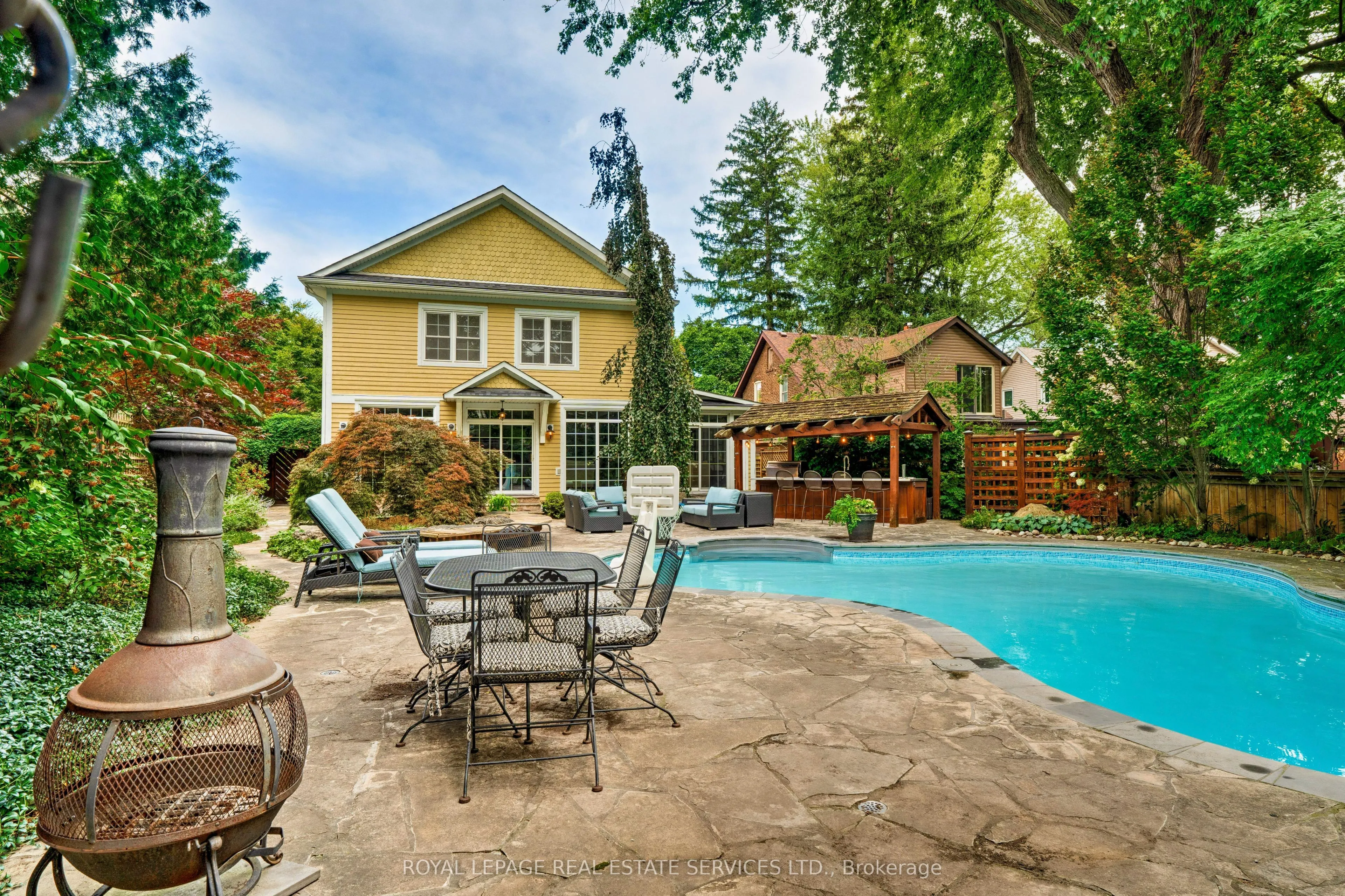 938 Meadow Wood Road